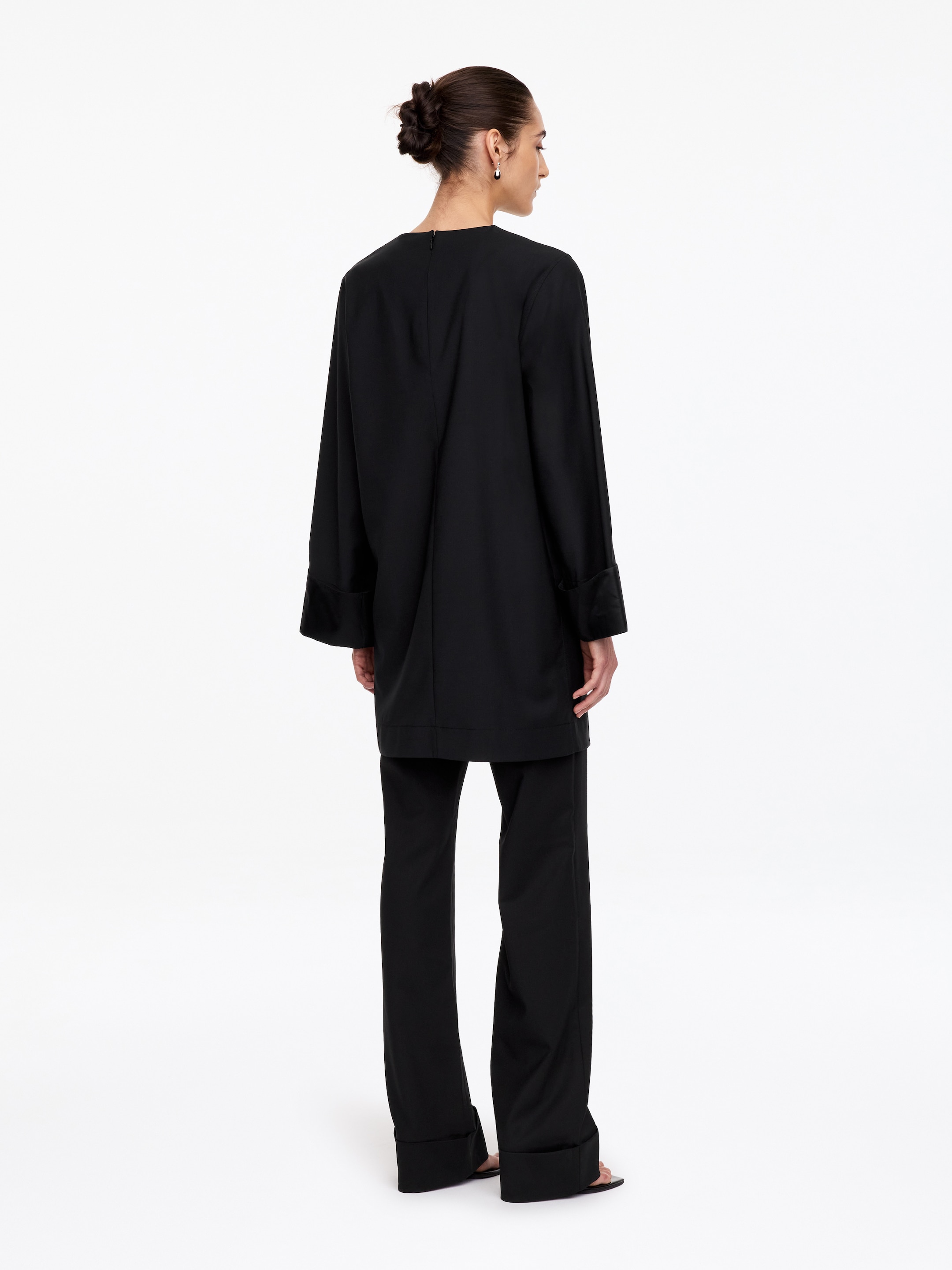Long-Sleeved Mini Dress - Black - Regular fit - women - StillMedia/Lookbook - 3