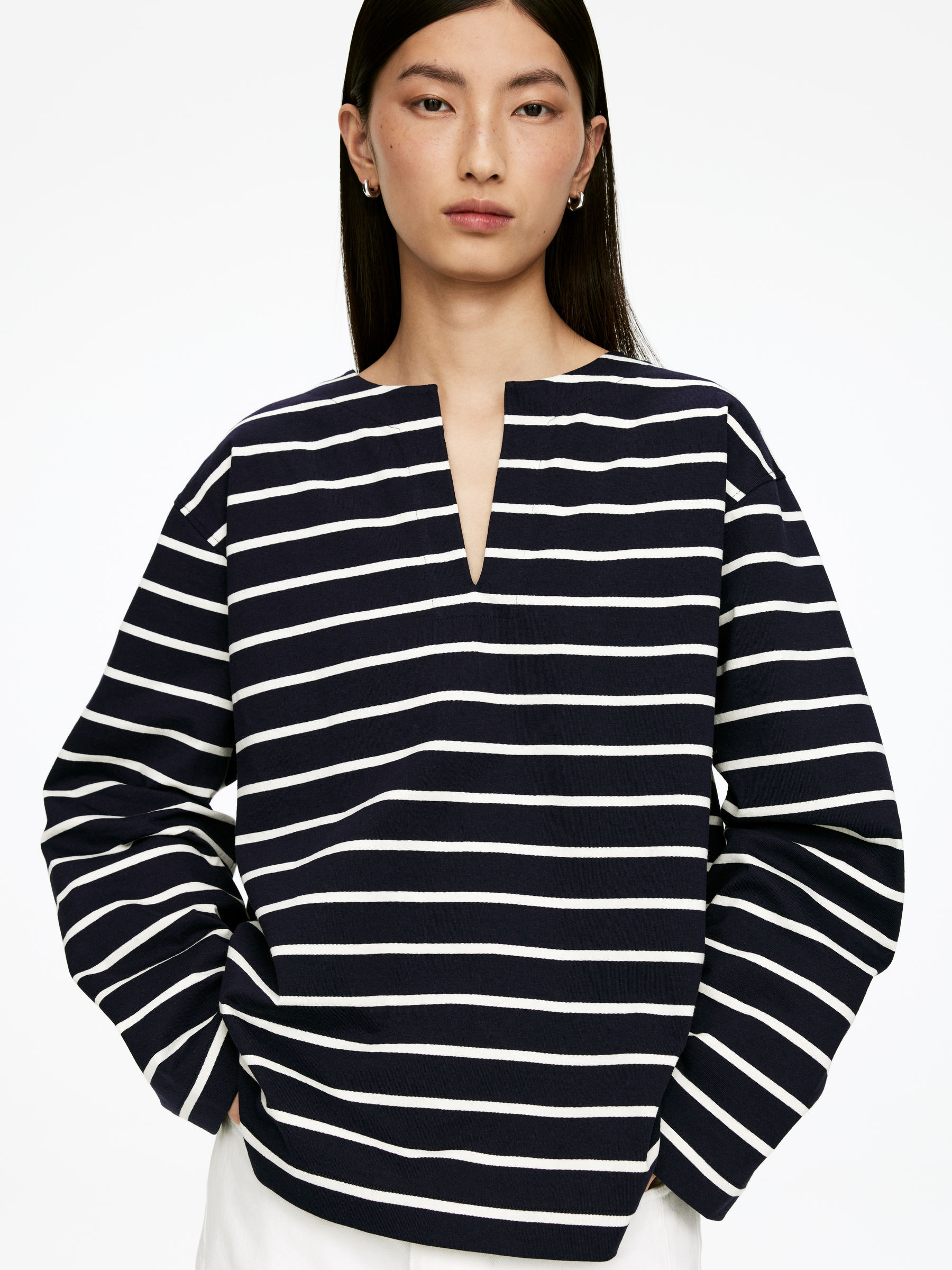 Long-Sleeve Top - Dark Blue - Loose fit - Women - StillMedia/Lookbook - 6