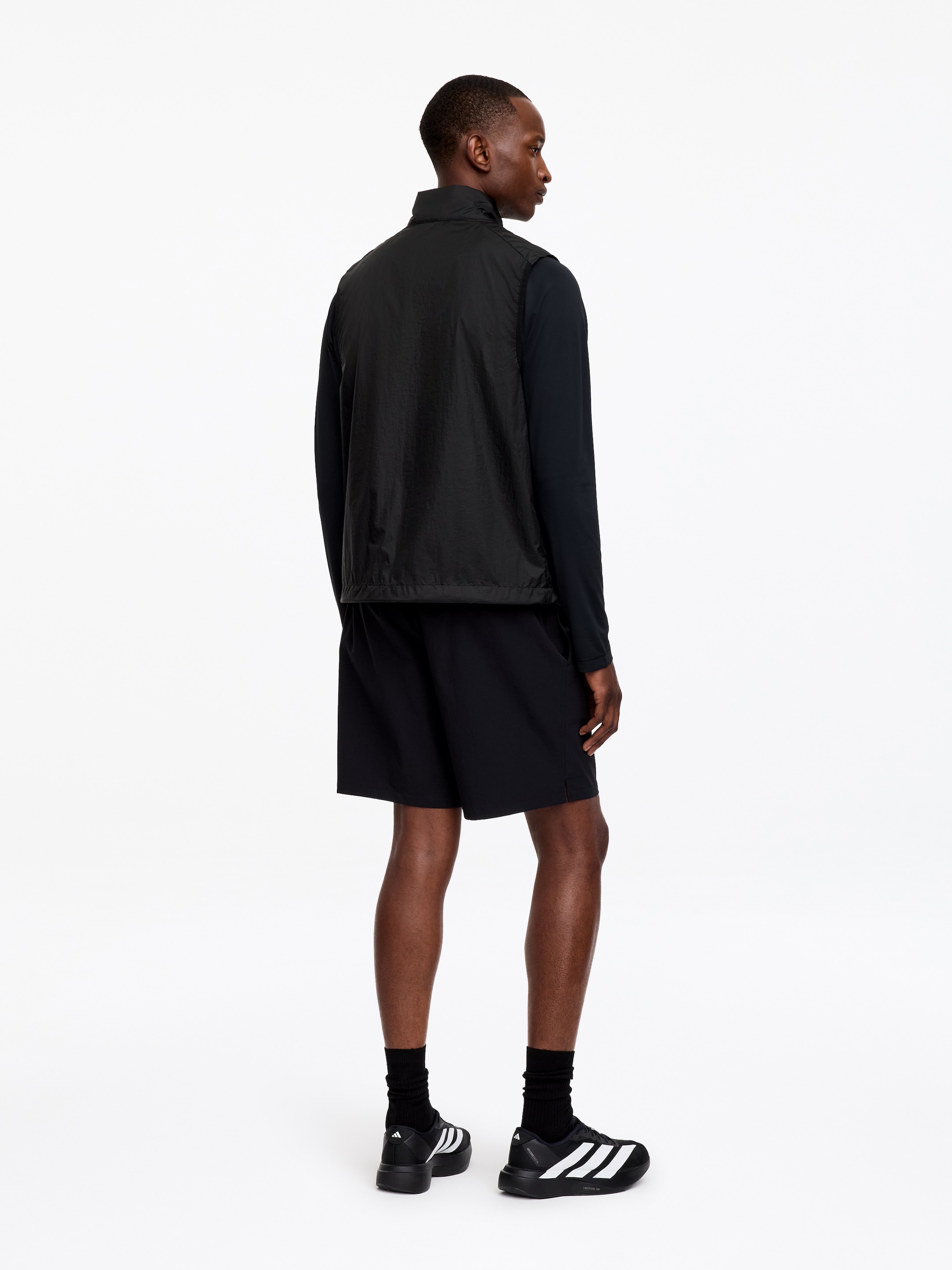 Chaleco de trail ARKET ACTIVE - Negro - Corte estándar - men - StillMedia/Lookbook - 4