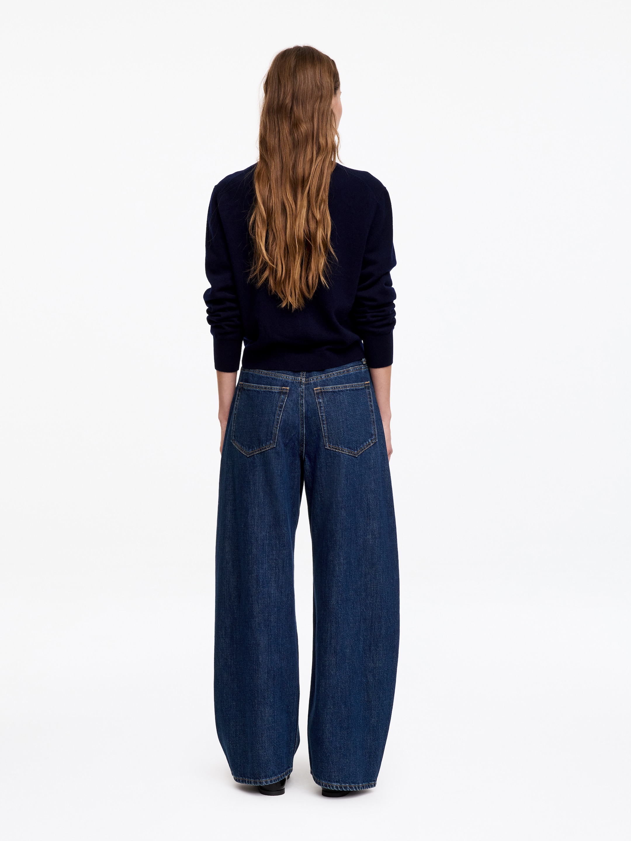 Peony Barrel Jeans - Blue - Relaxed fit - women - StillMedia/Lookbook - 4