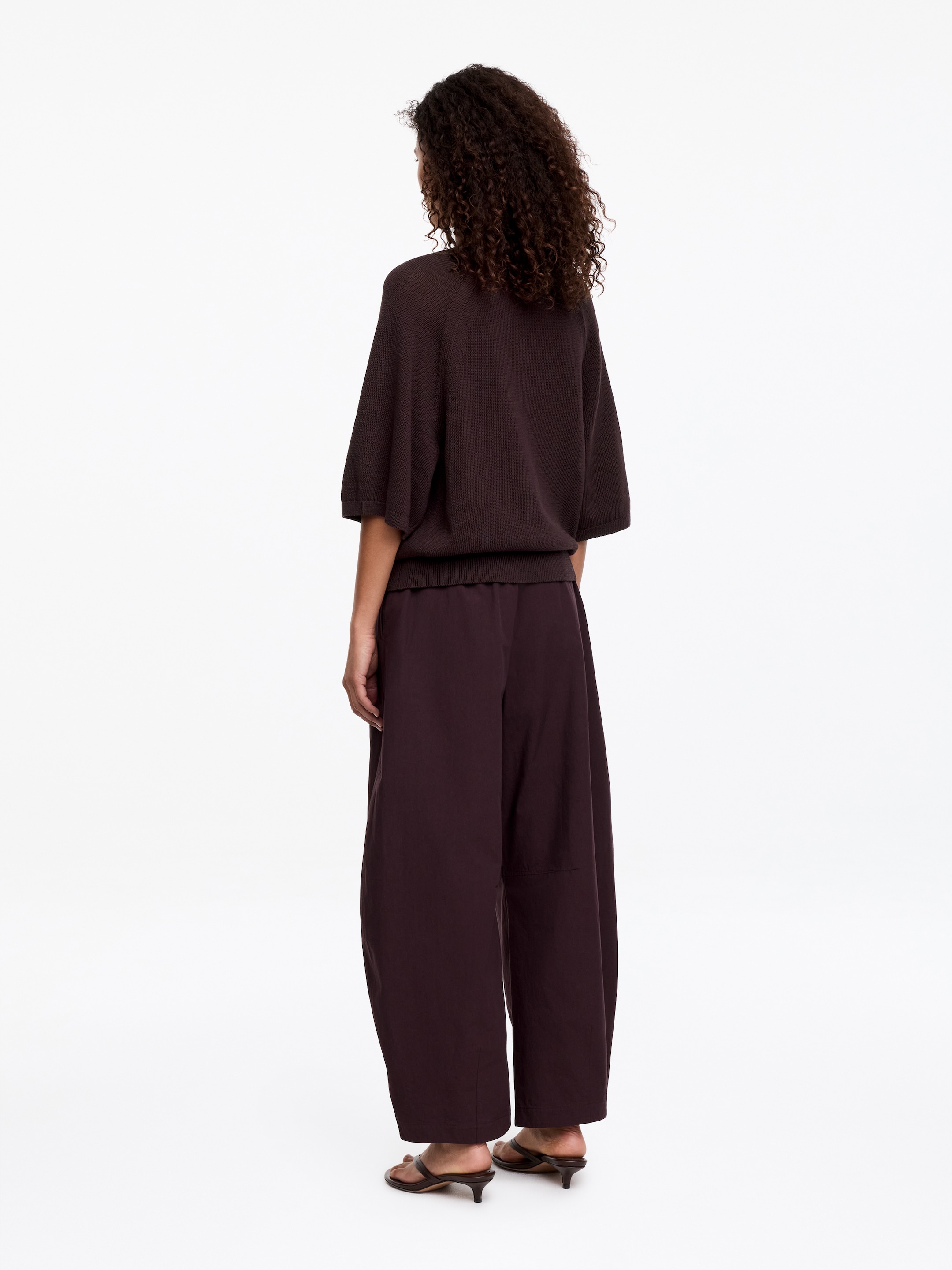 Top lavorato a maglia con scollo a V - Marrone - Loose fit - Women - StillMedia/Lookbook - 2