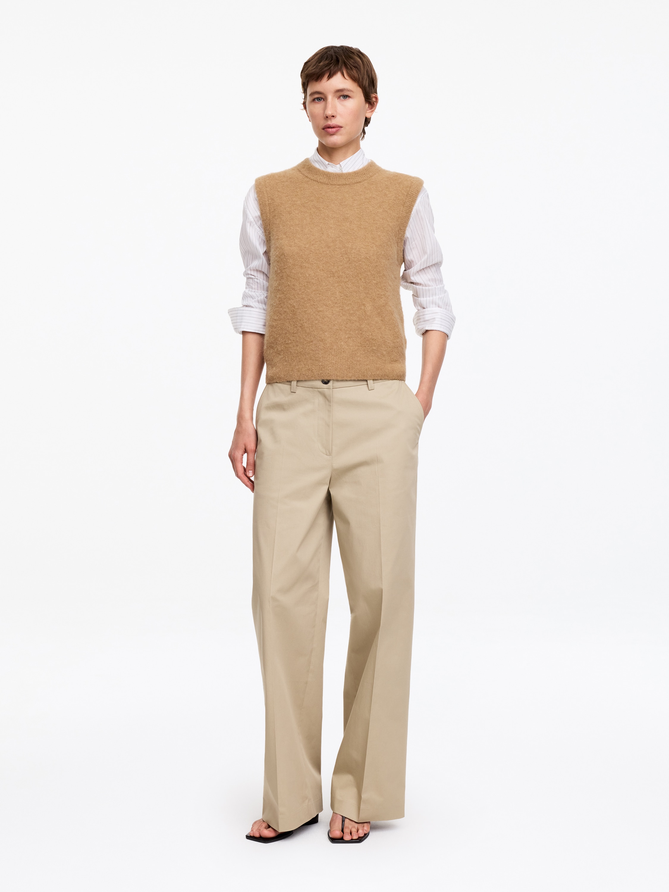 【タグ付新品】Na.e Standard Wool Vest_ Beige タグ付新品】Na.e Standard Wool Vest_ Beige 3S-01JAN25-FW25-ZIP