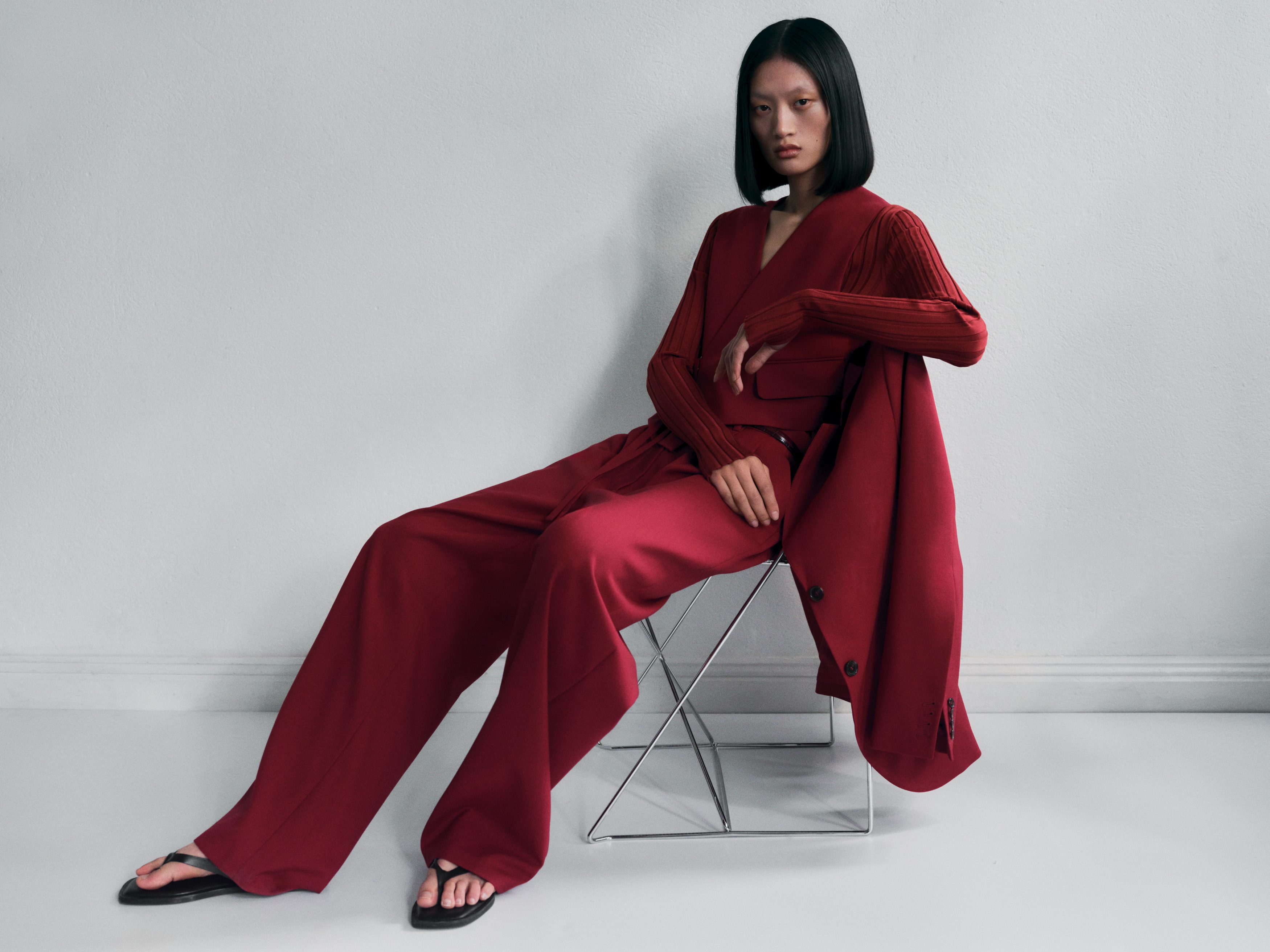 Pleated Wool Trousers - Dark Red - Relaxed fit - Women - StillMedia/Environmental - 1