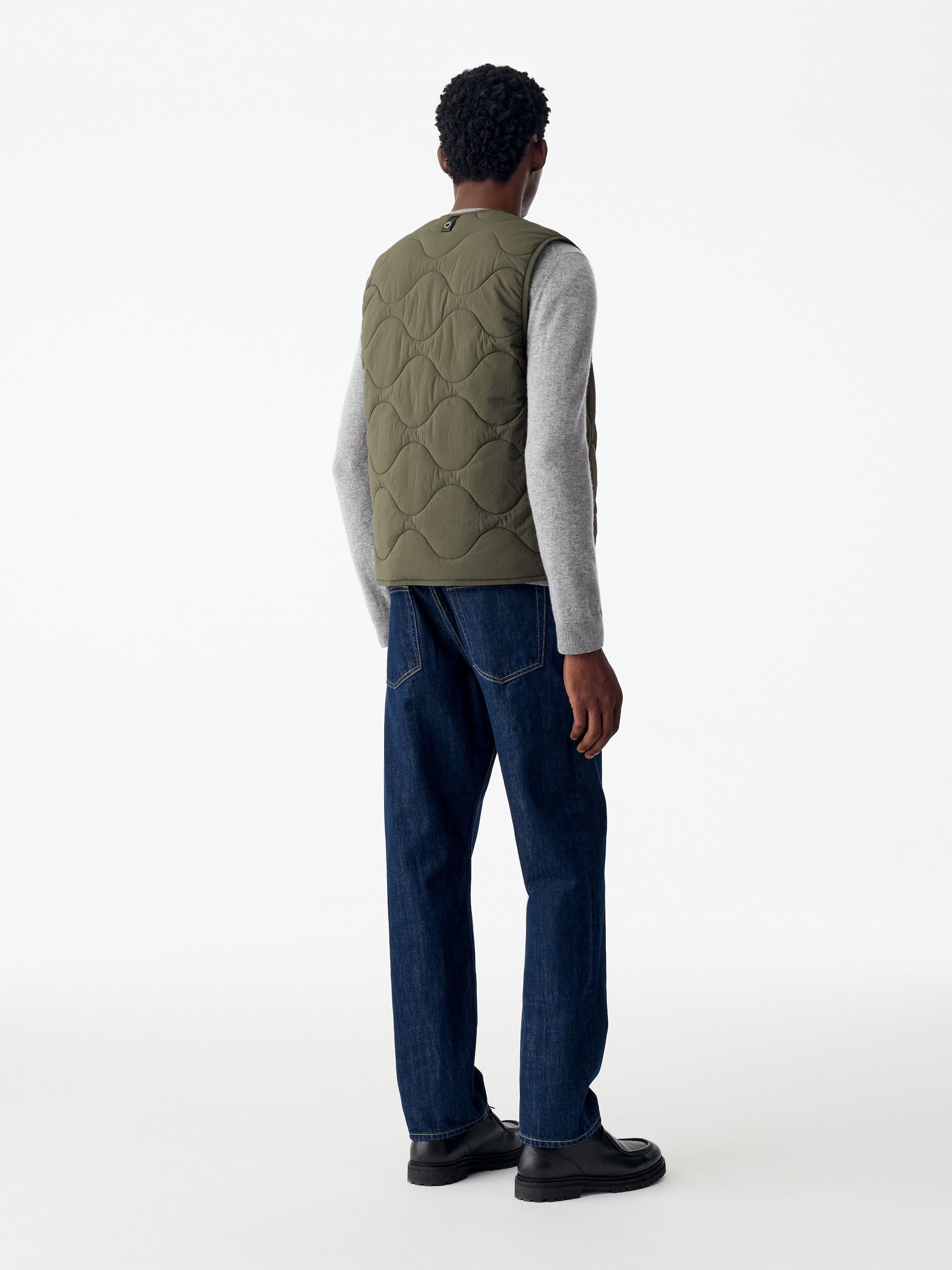 Quilted Liner Vest - Khaki Green - Regular fit - men - StillMedia/Lookbook - 13