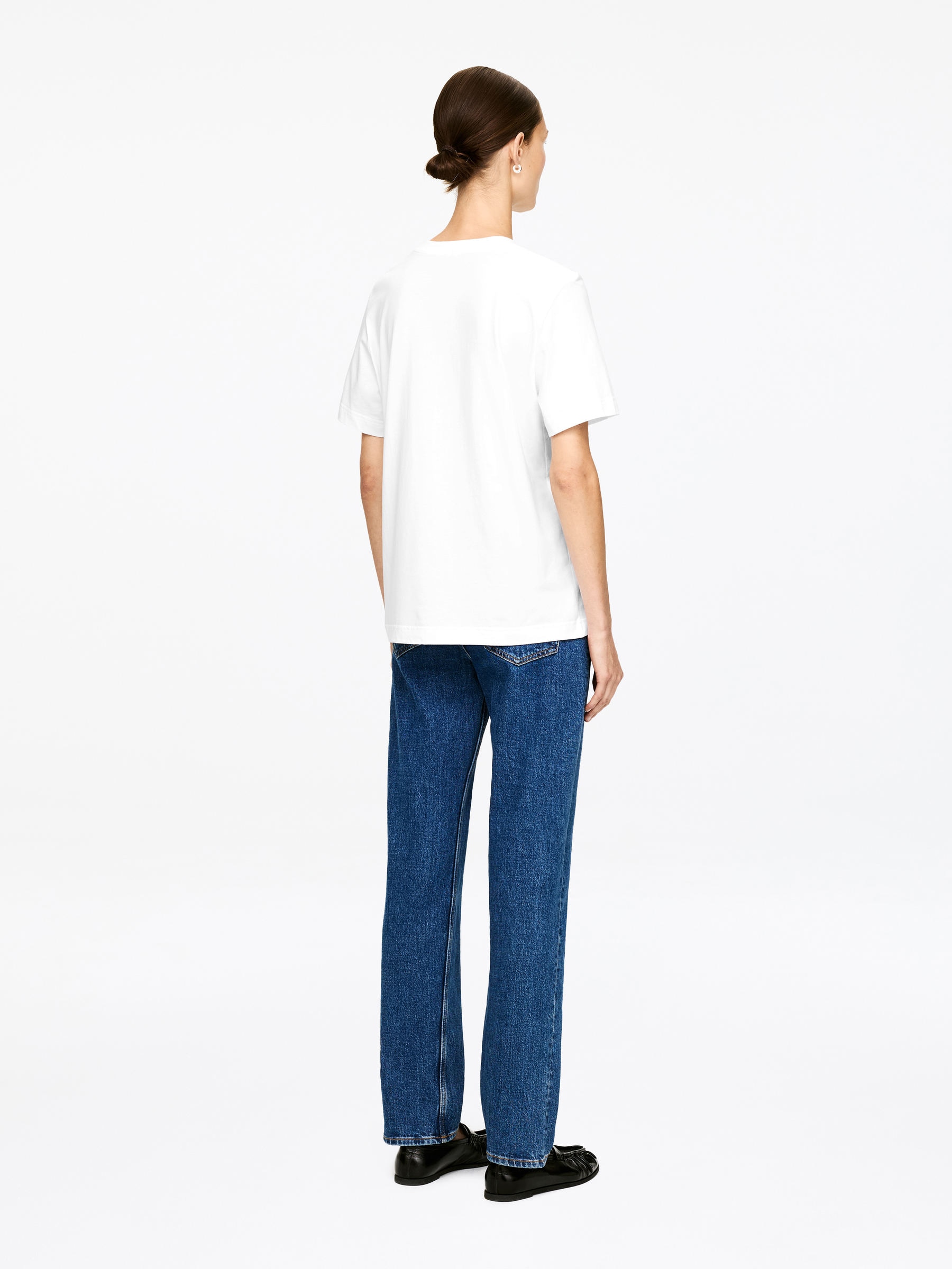 LILY Signature T-Shirt - White - Regular fit - Women - StillMedia/Lookbook - 65