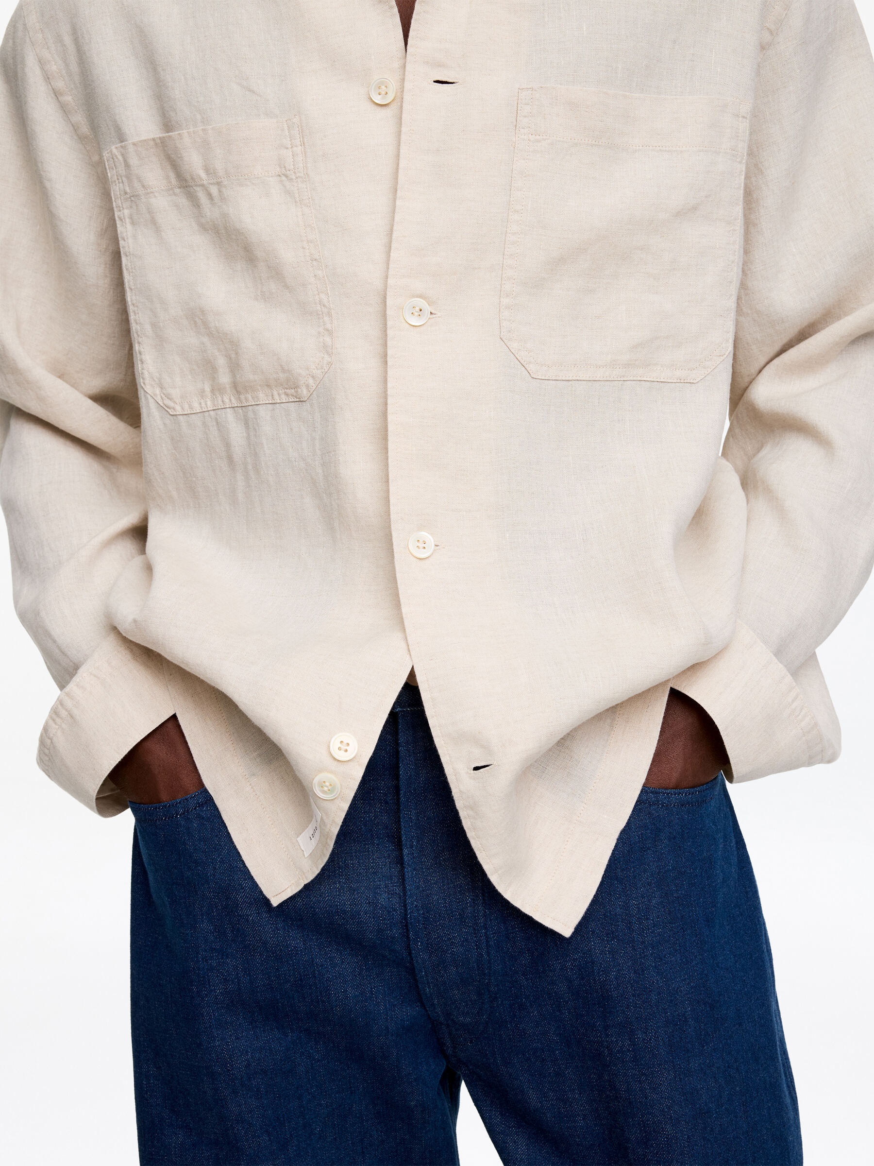 Relaxed Linen Shirt - Beige - Loose fit - Men - StillMedia/Lookbook - 2