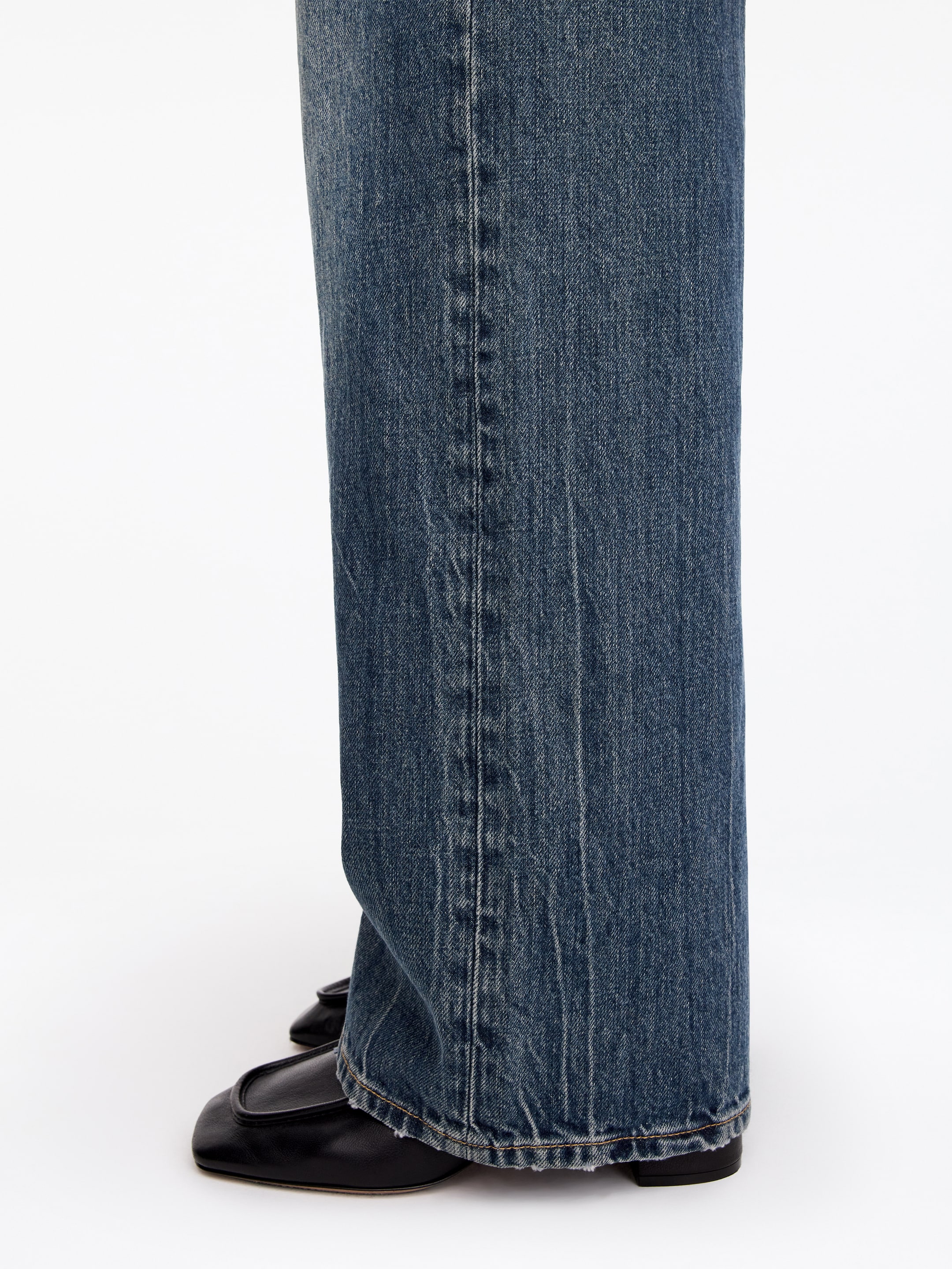 CORAL Wide Jeans - Greyish Blue - Relaxed fit - women - StillMedia/Lookbook - 2
