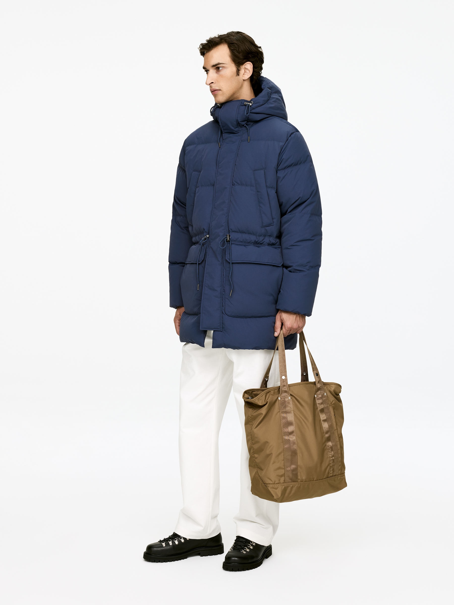 Upcycled Down Expedition Jacket - Blue - Regular fit - Men - StillMedia/Lookbook - 5