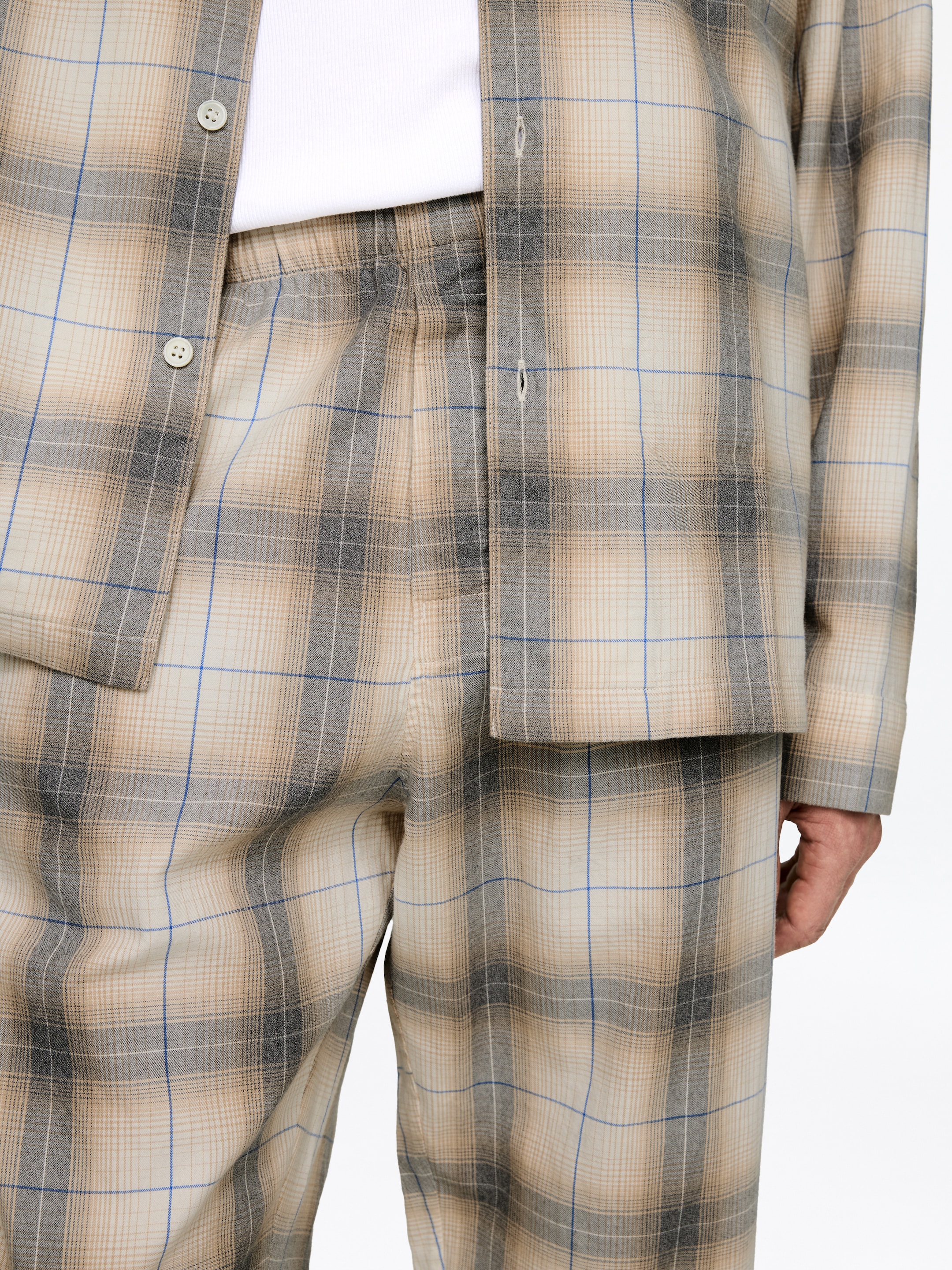 Visualizza immagine più grande: Pantaloni del pigiama in flanella - Beige/Motivo a quadri - UOMO | H&M IT 3
