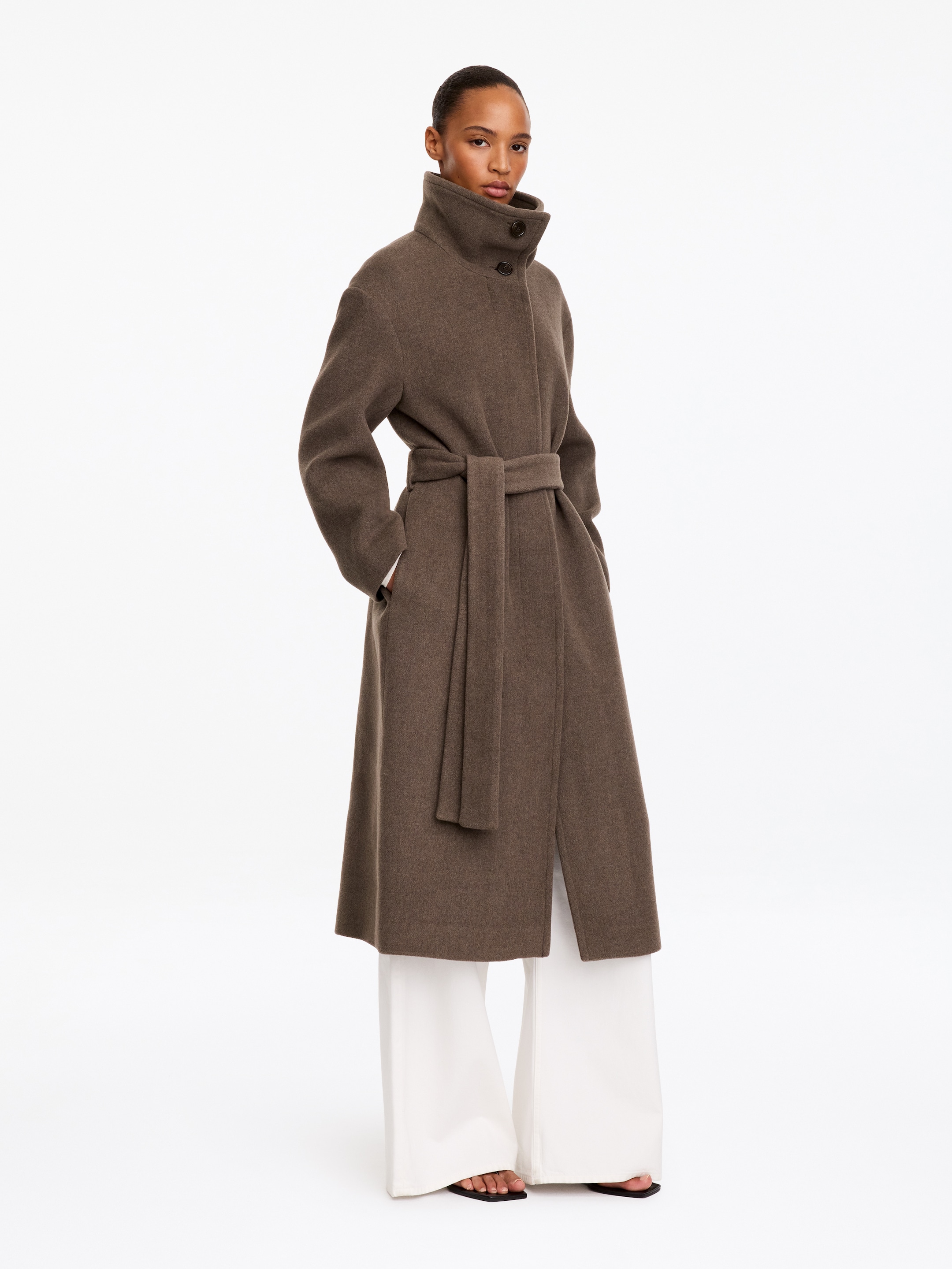 Mantel aus Wollmischung mit Gürtel - Graubraun - Regular Fit - women - StillMedia/Lookbook - 5