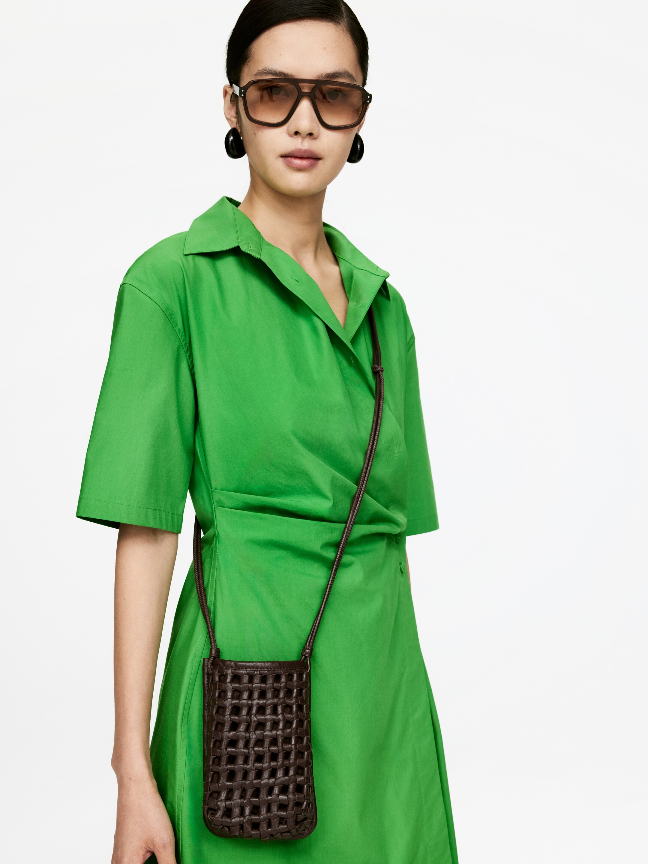 Grösseres Bild ansehen: Handytasche aus Leder - Dunkelbraun - DAMEN | H&M CH 1