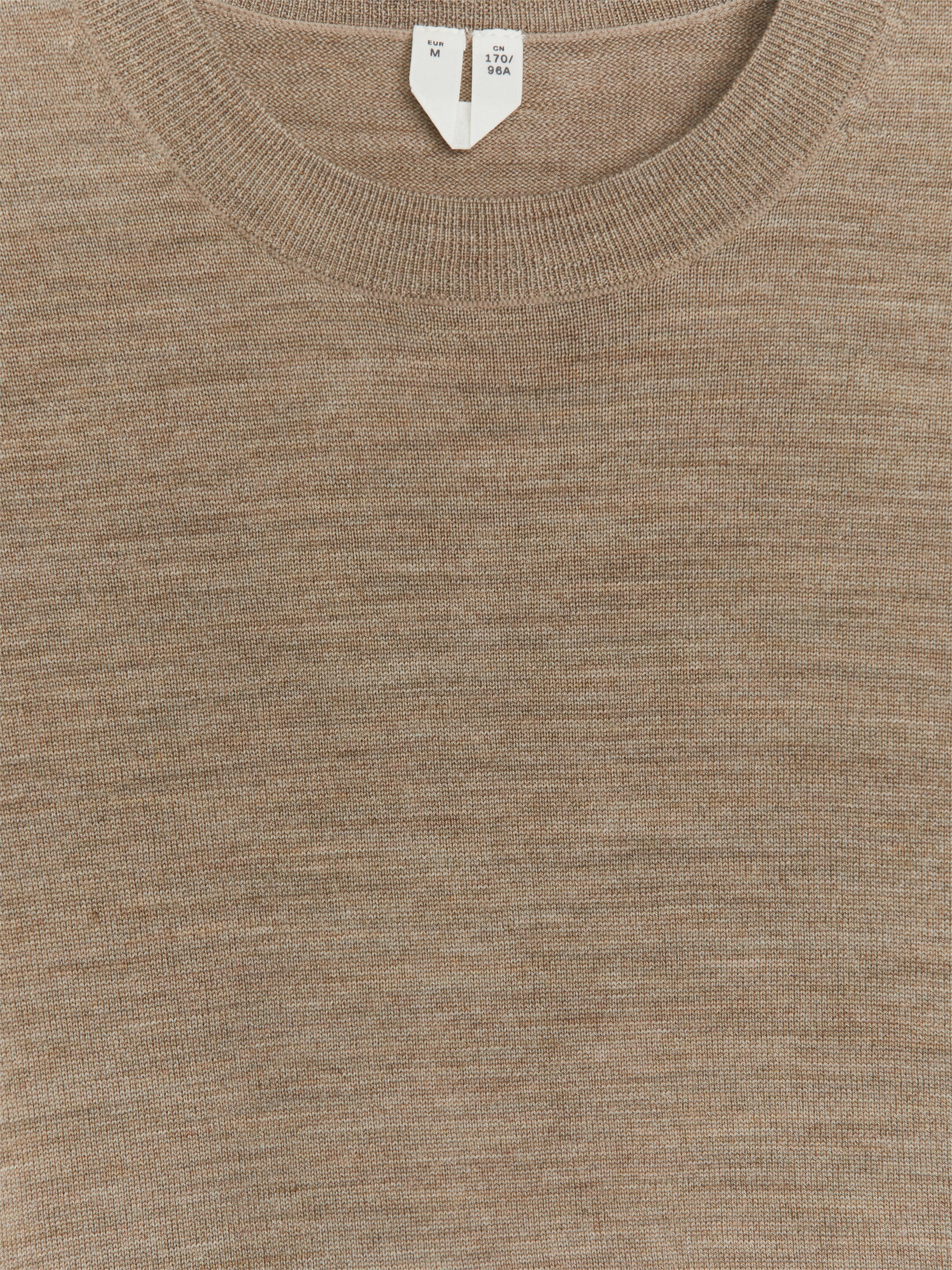 Größeres Bild ansehen: Gestricktes T-Shirt aus Merinowolle - Dunkelbeige meliert - Ladies | H&M DE 2