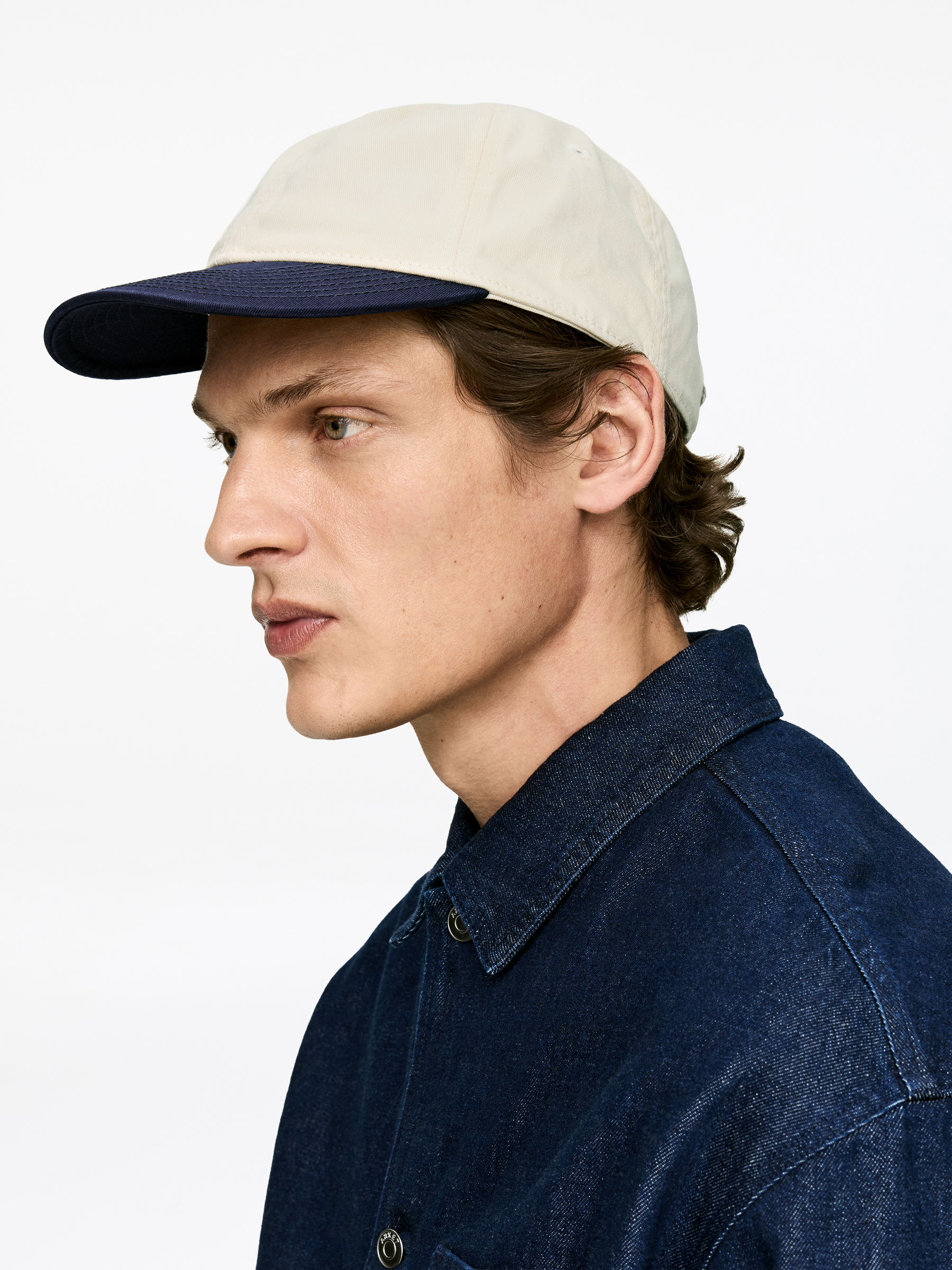Contrast-Colour Cap - White/Dark Blue - Men - StillMedia/Lookbook - 6