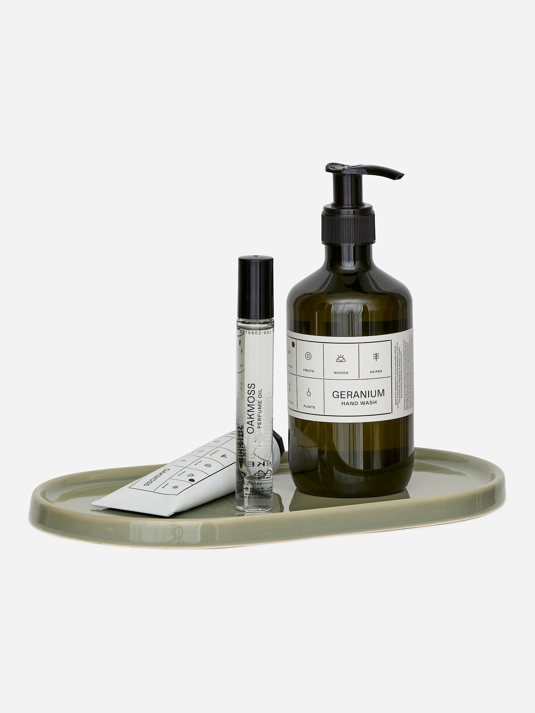 Earthenware Plate 25 x 14 cm - Dusty Green - Homeware - StillMedia/DescriptiveDetail - 4