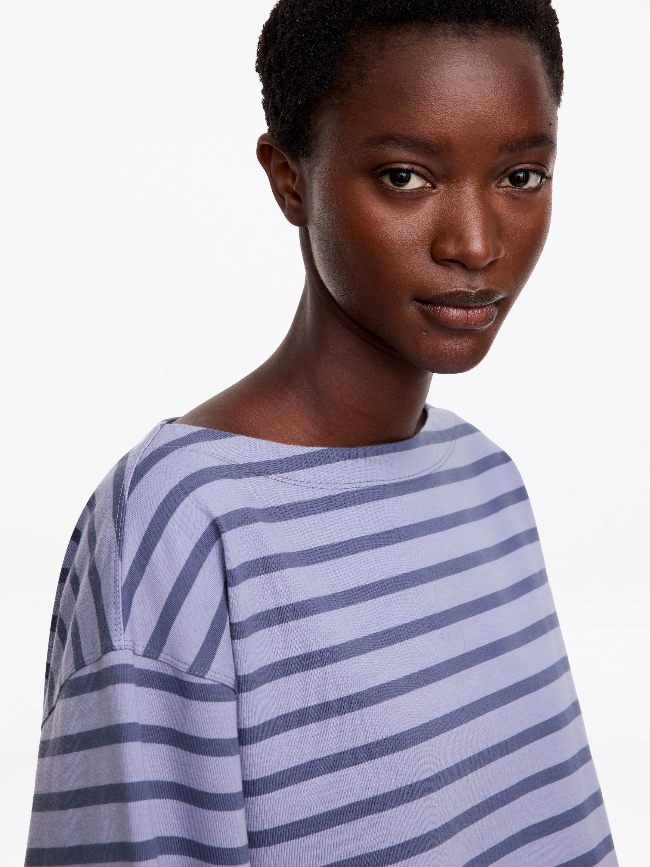 Top de cuello barco a rayas - Azul empolvado - Corte estándar - women - StillMedia/Lookbook - 3