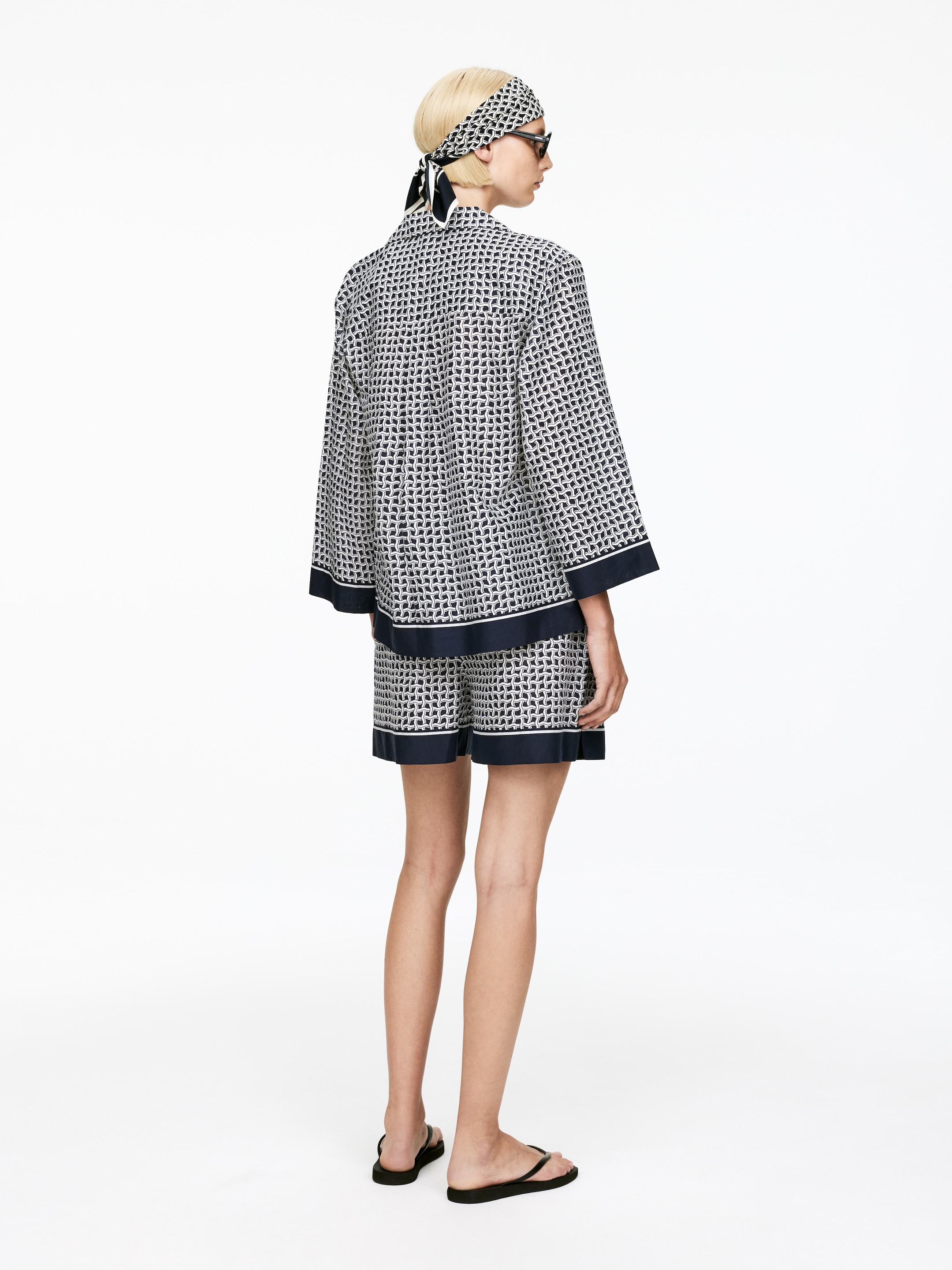 Visualizza immagine più grande: Shorts con stampa - Blu scuro/Bianco - DONNA | H&M IT 4