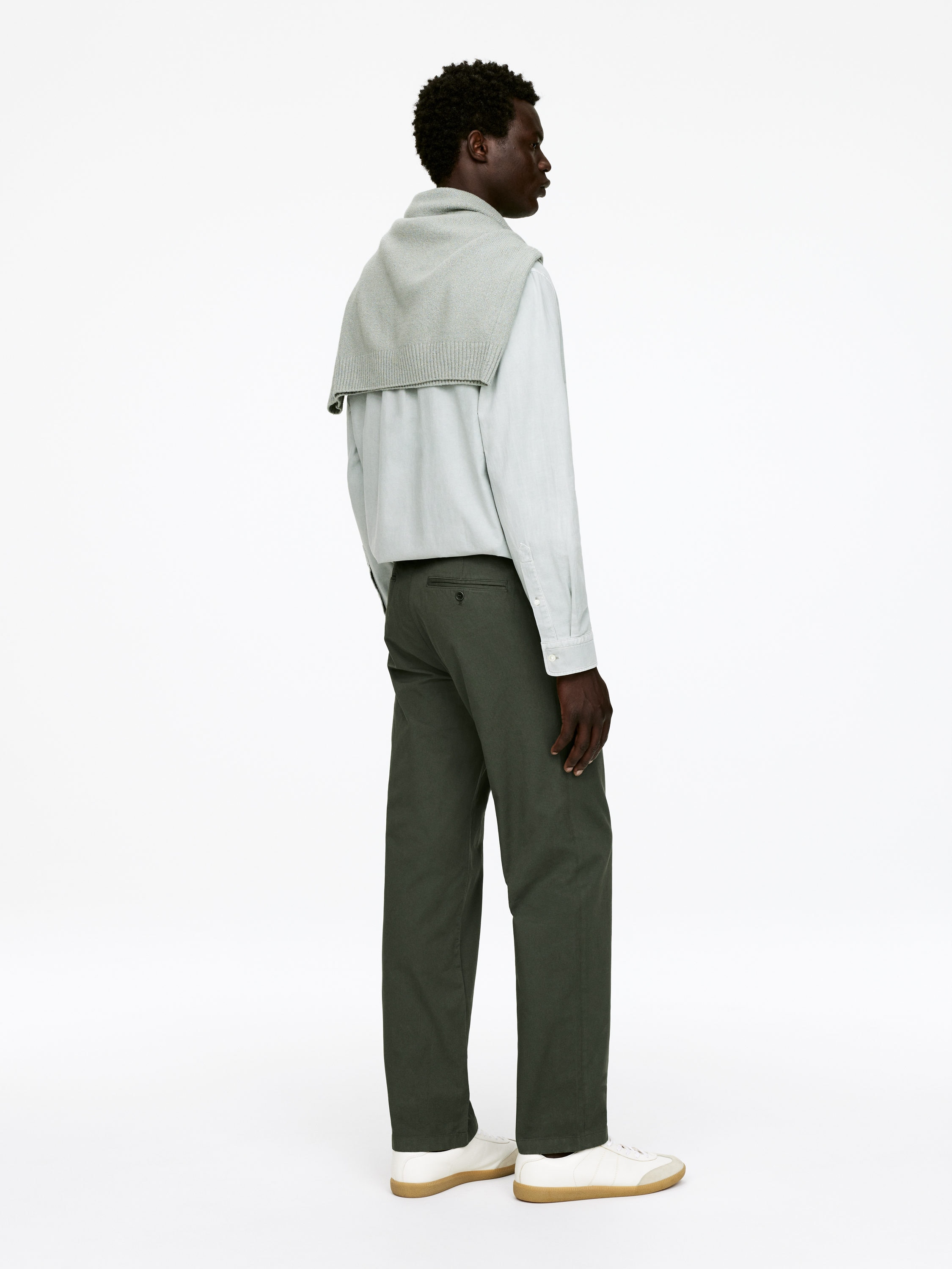 Straight Cotton Chinos - Khaki Green - Regular fit - Men - StillMedia/Lookbook - 3