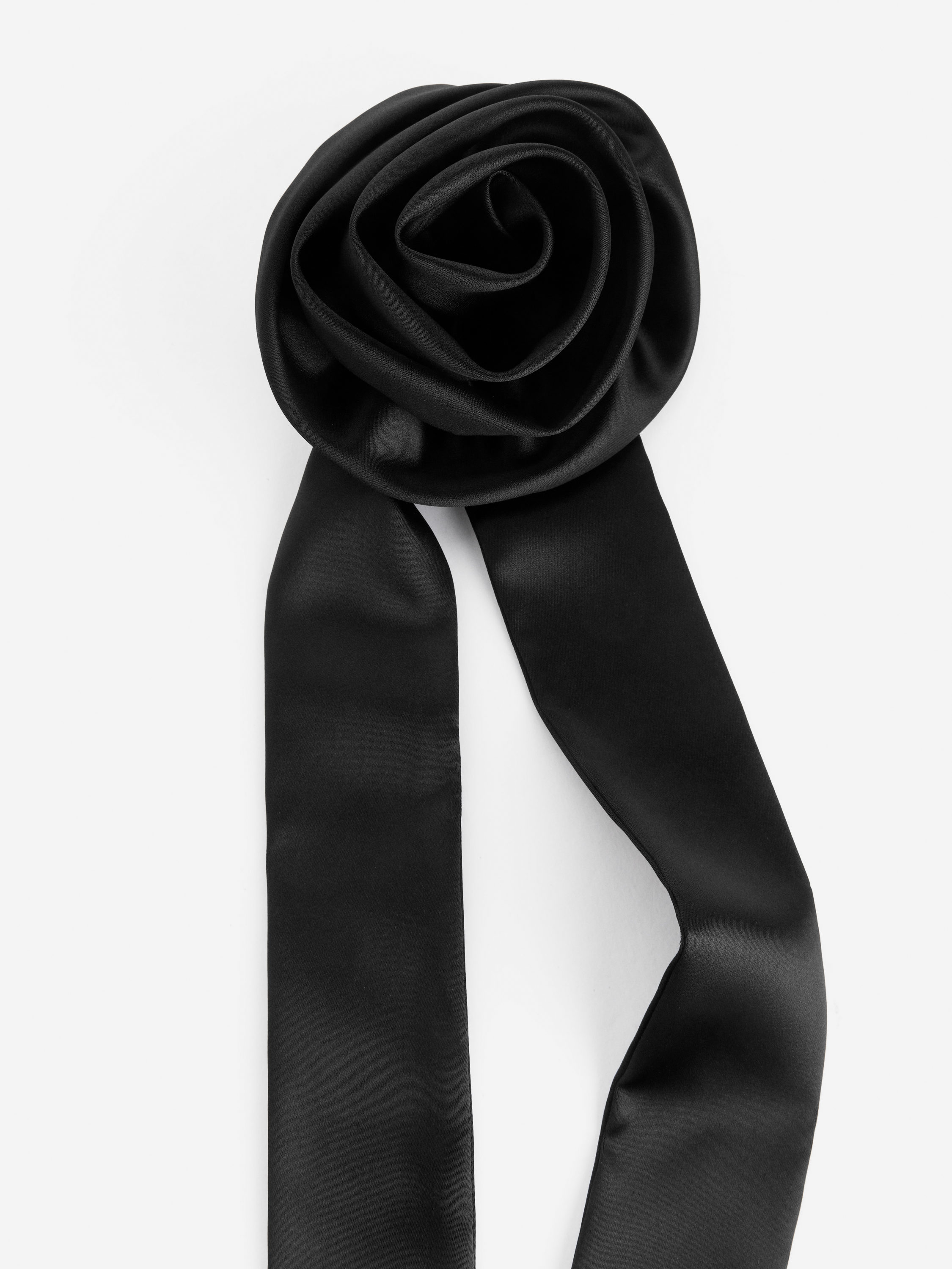 Rose Tie Necklace - Black - Women - StillMedia/DescriptiveDetail - 1