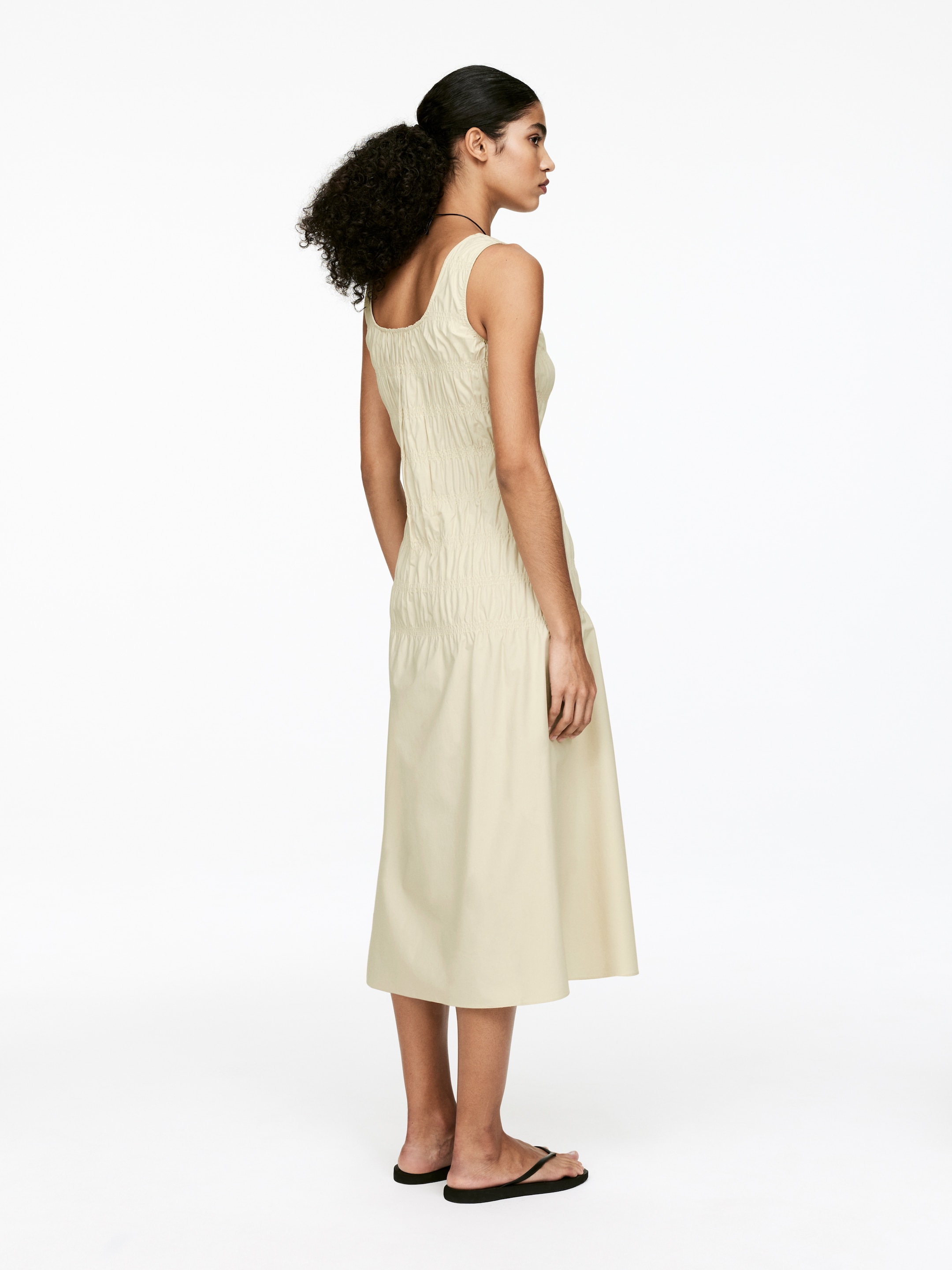 Zobrazit větší obrázek: Smock šaty - Béžová - ŽENY | H&M CZ 4
