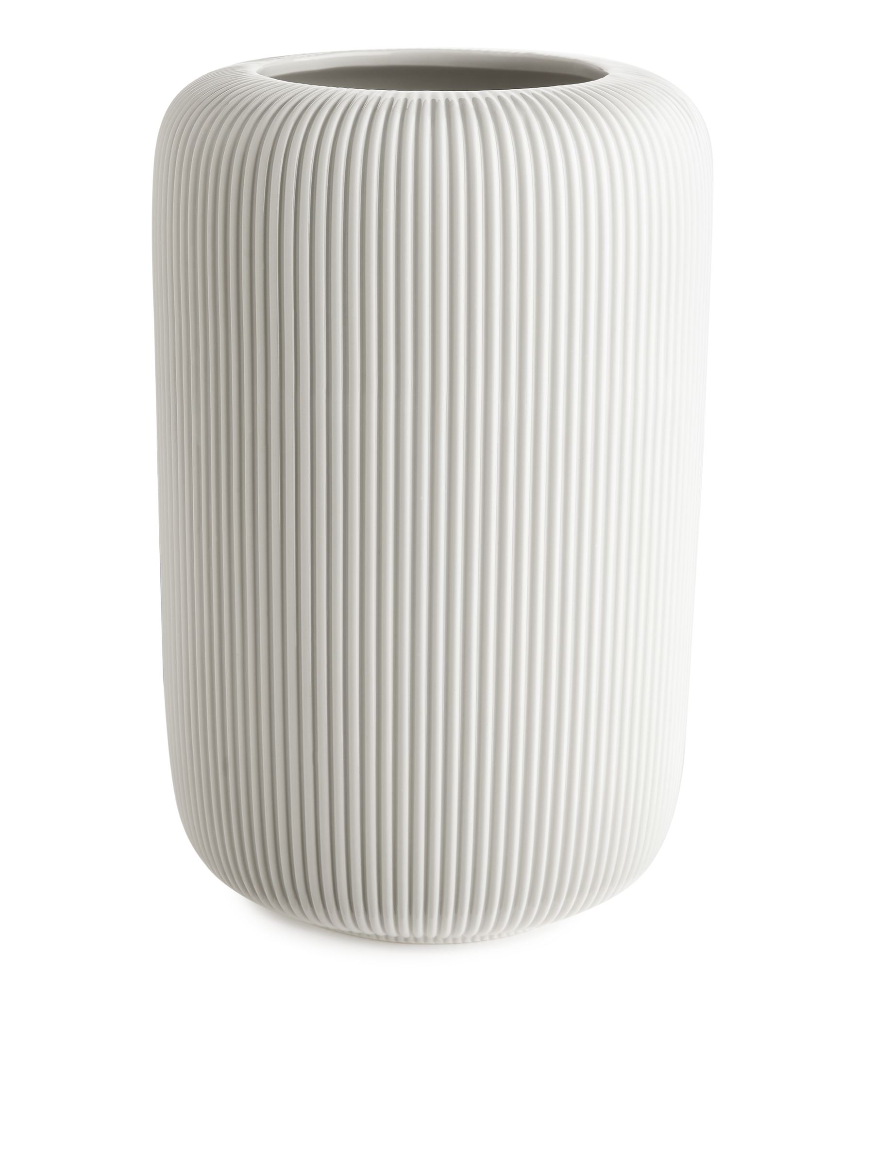 Ridge Vase 31 cm - Light Grey - Homeware - StillMedia/DescriptiveStillLife - 1