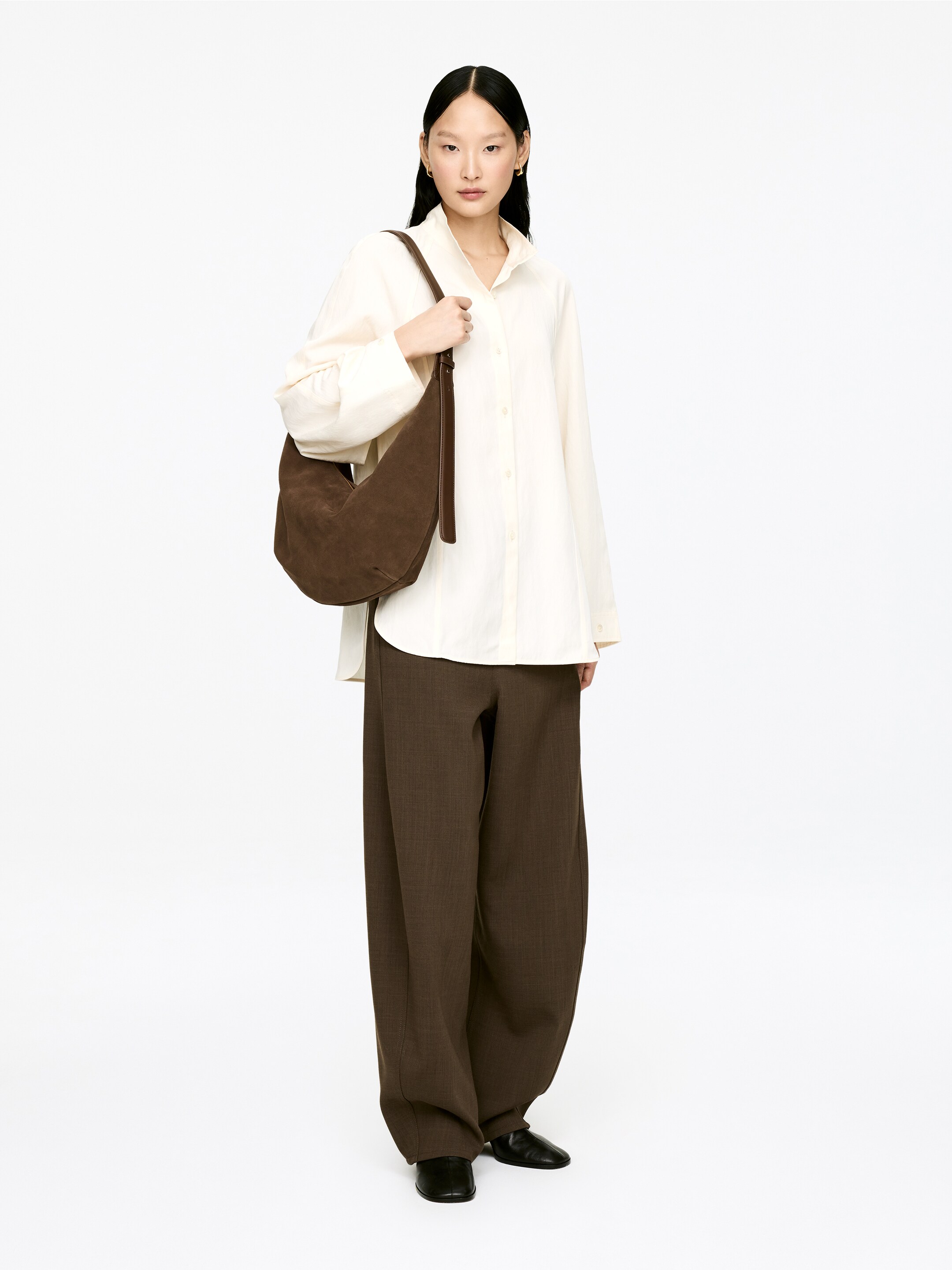 Zobrazit větší obrázek: Zakřivená semišová taška - Brown - ŽENY | H&M CZ 2