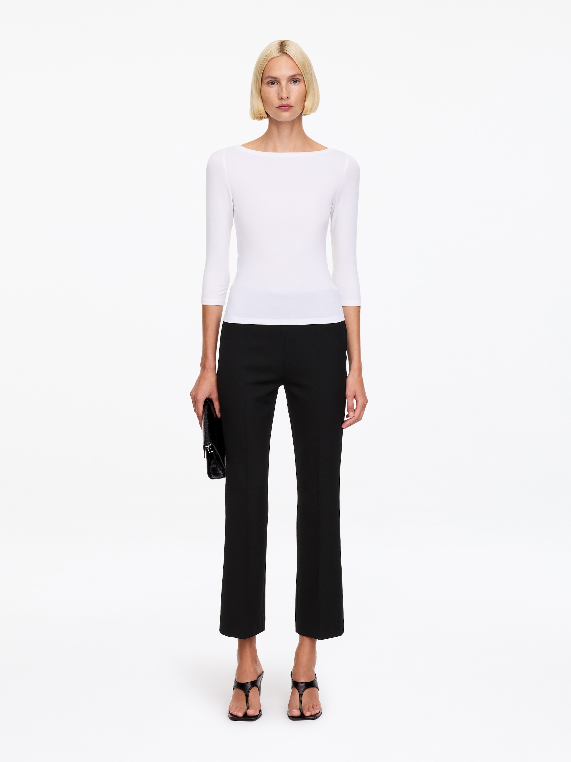Cropped-Hose mit geradem Bein-Black-21081