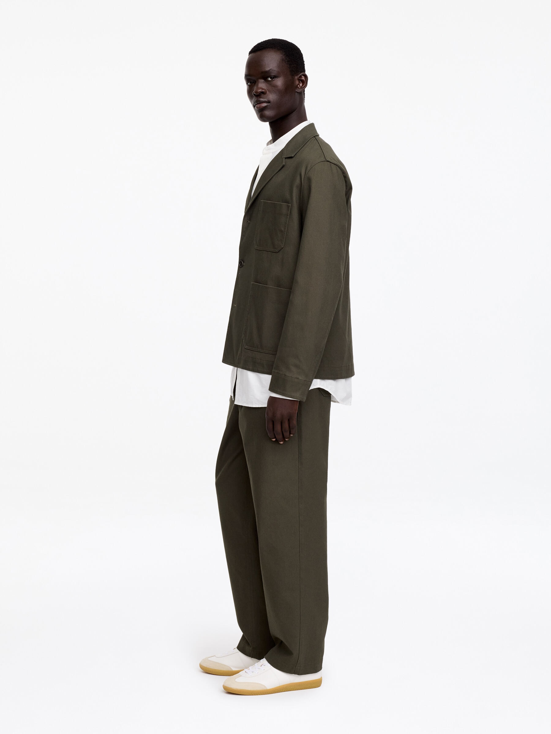 Blazer relajado de algodón y lino - Verde caqui - Corte relajado - Men - StillMedia/Lookbook - 4