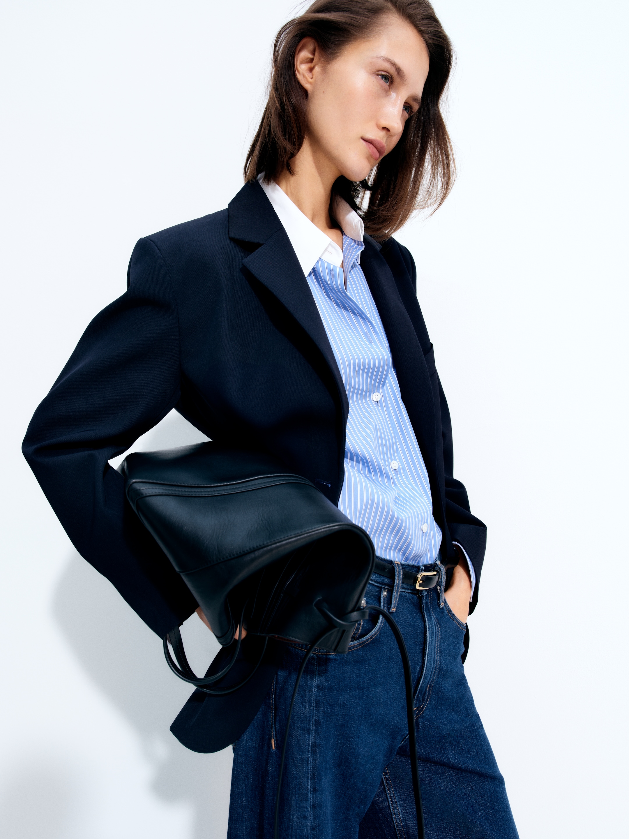 BLOOM Barrel Jeans - Blue - Relaxed fit - Women - StillMedia/Environmental - 1