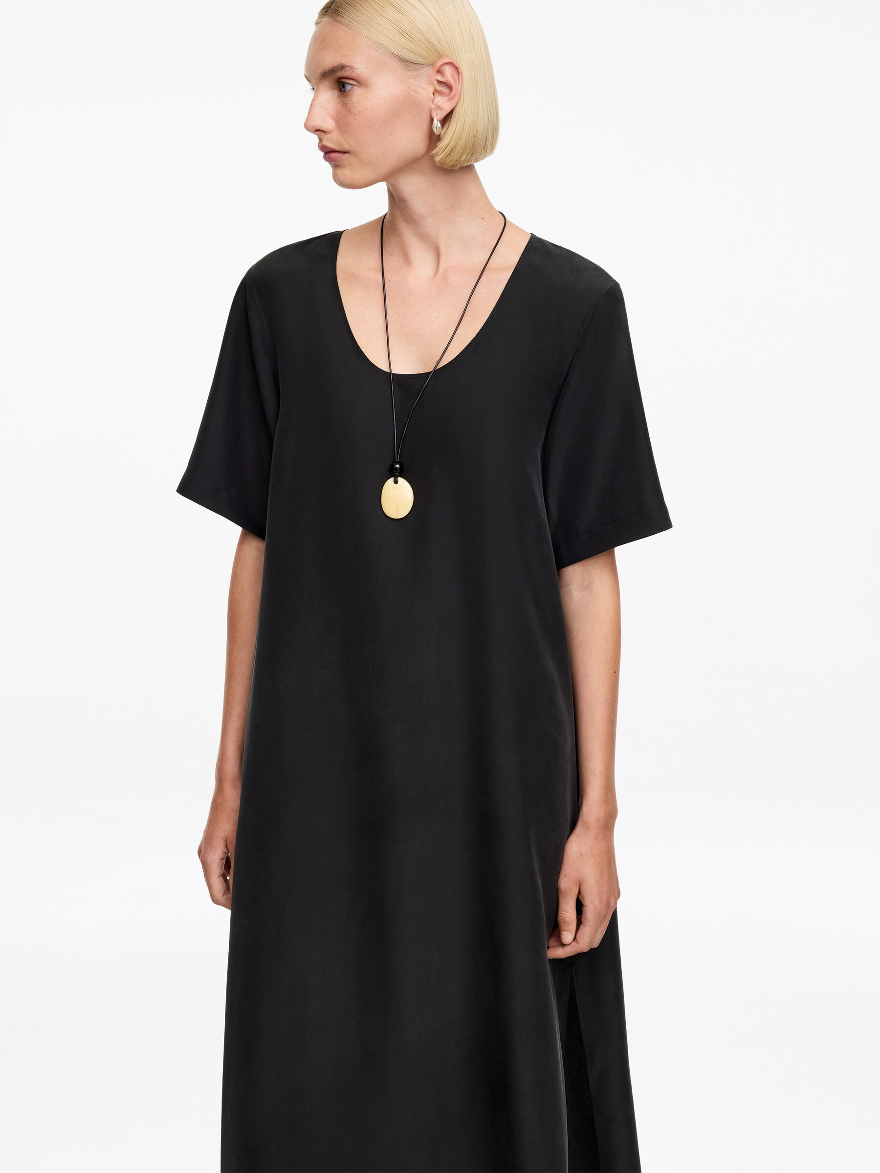 Washed Silk Dress - Black - Loose fit - Women - StillMedia/Lookbook - 2