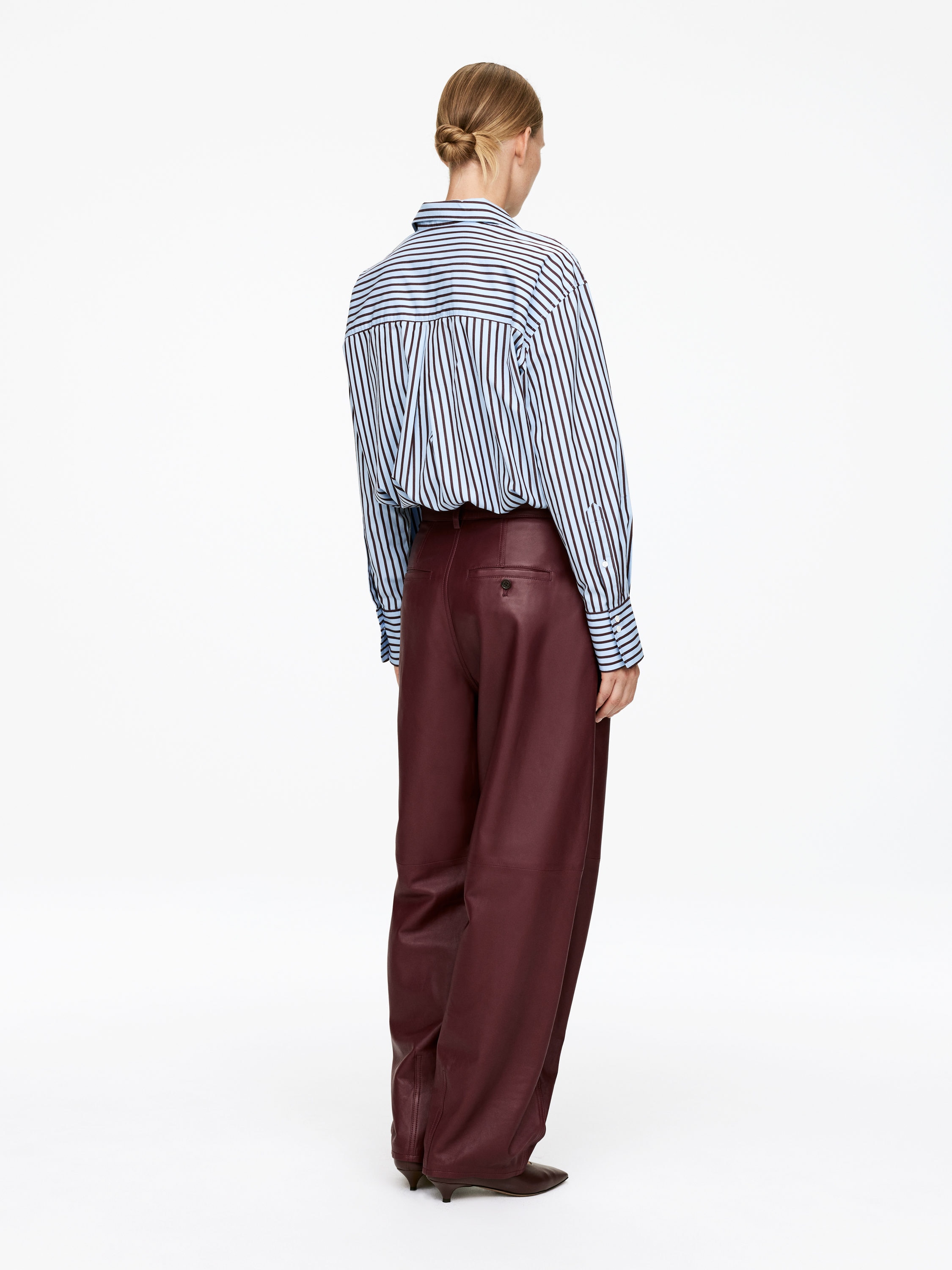 Barrel Leather Trousers - Dark Red - Relaxed fit - Women - StillMedia/Lookbook - 6