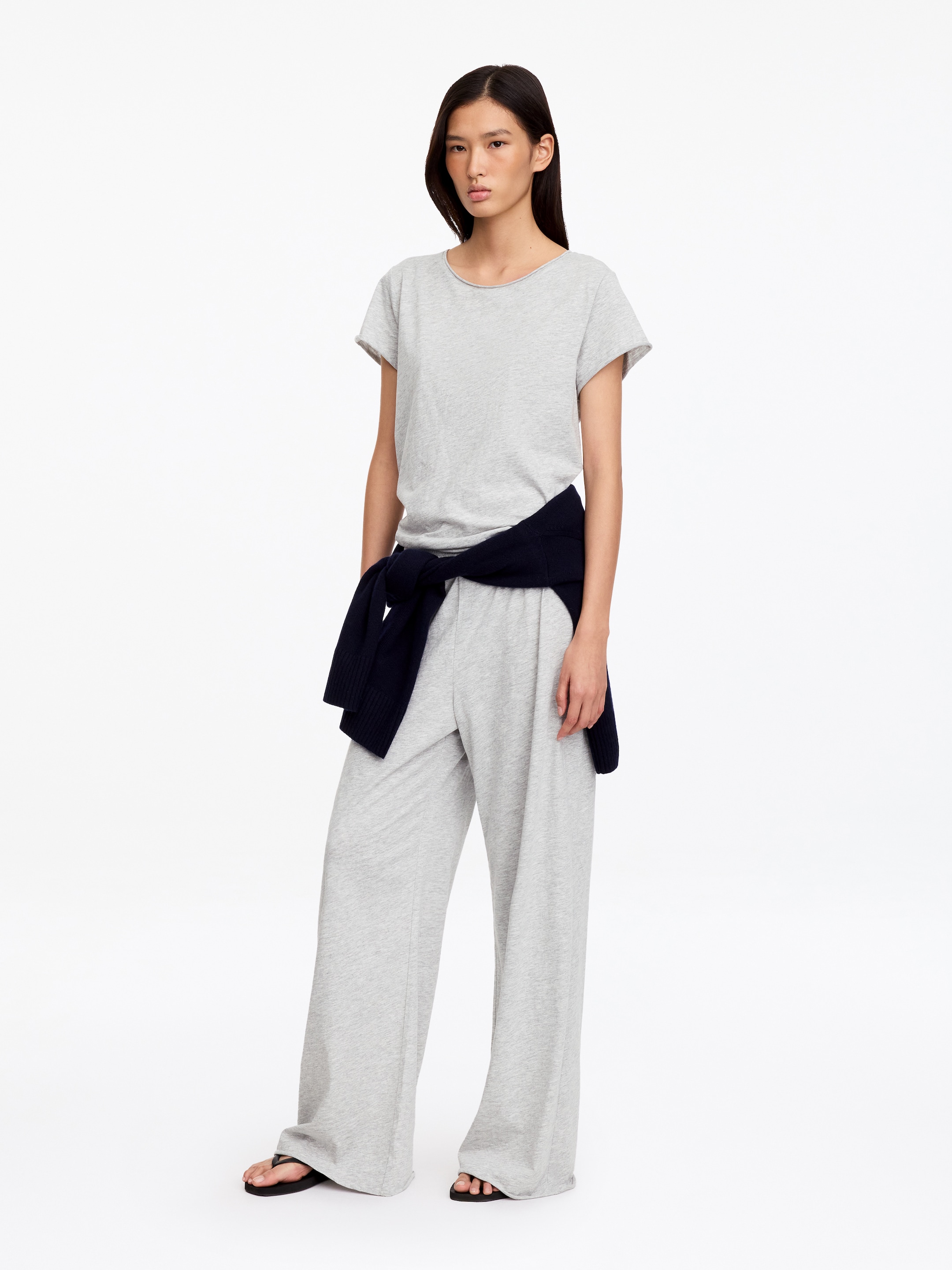 T-shirt con bordo arrotolato - Grigio - Loose fit - women - StillMedia/Lookbook - 4