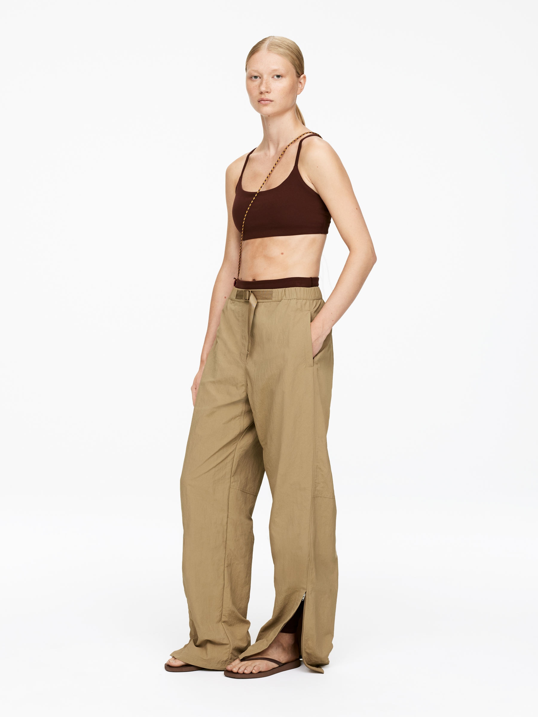 Pantalon ceinturé - Beige - Oversized - Femme - StillMedia/Lookbook - 6