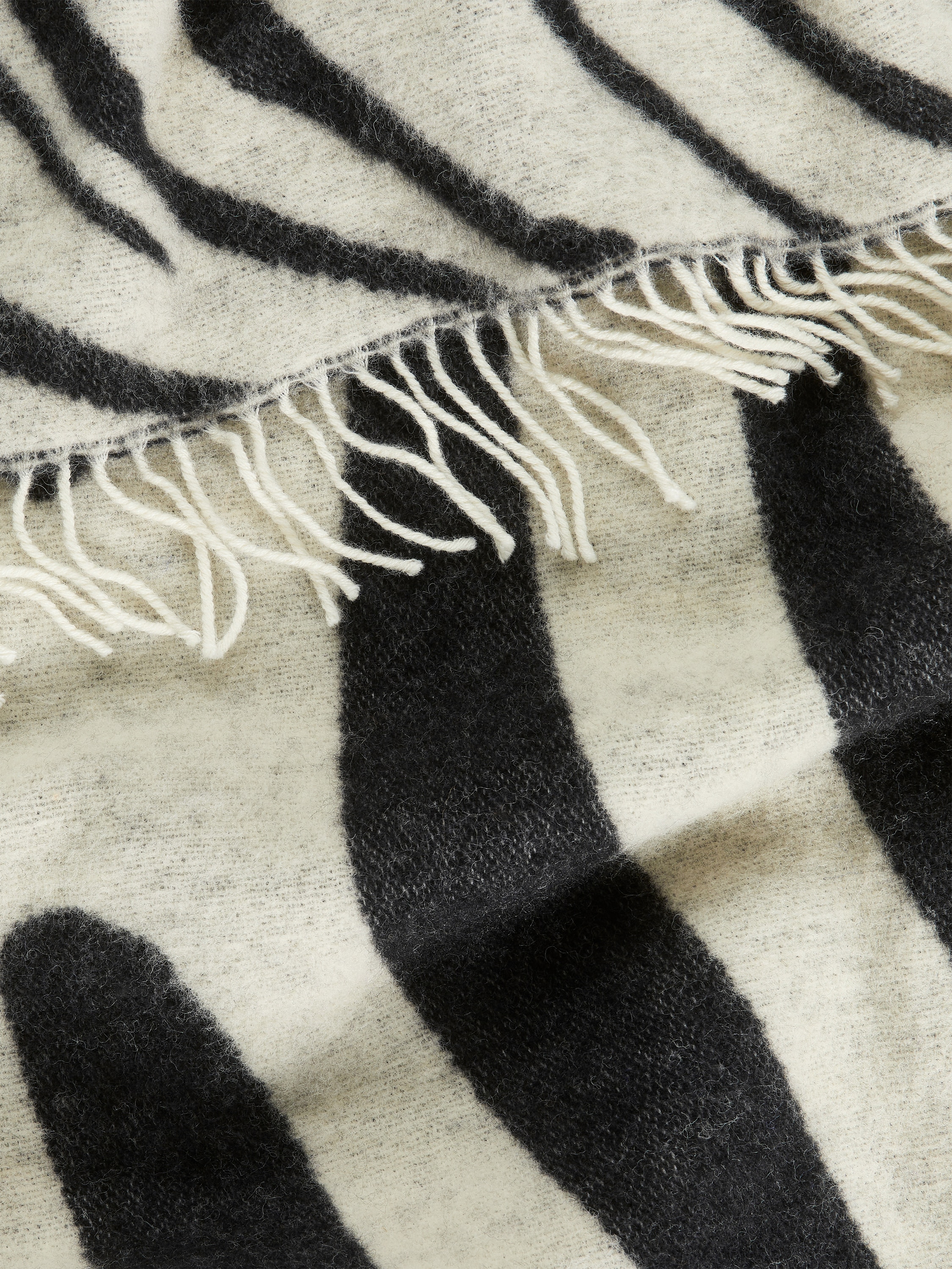 Klippan Wool Blanket – Black/Off White – Homeware – ARKET NL
