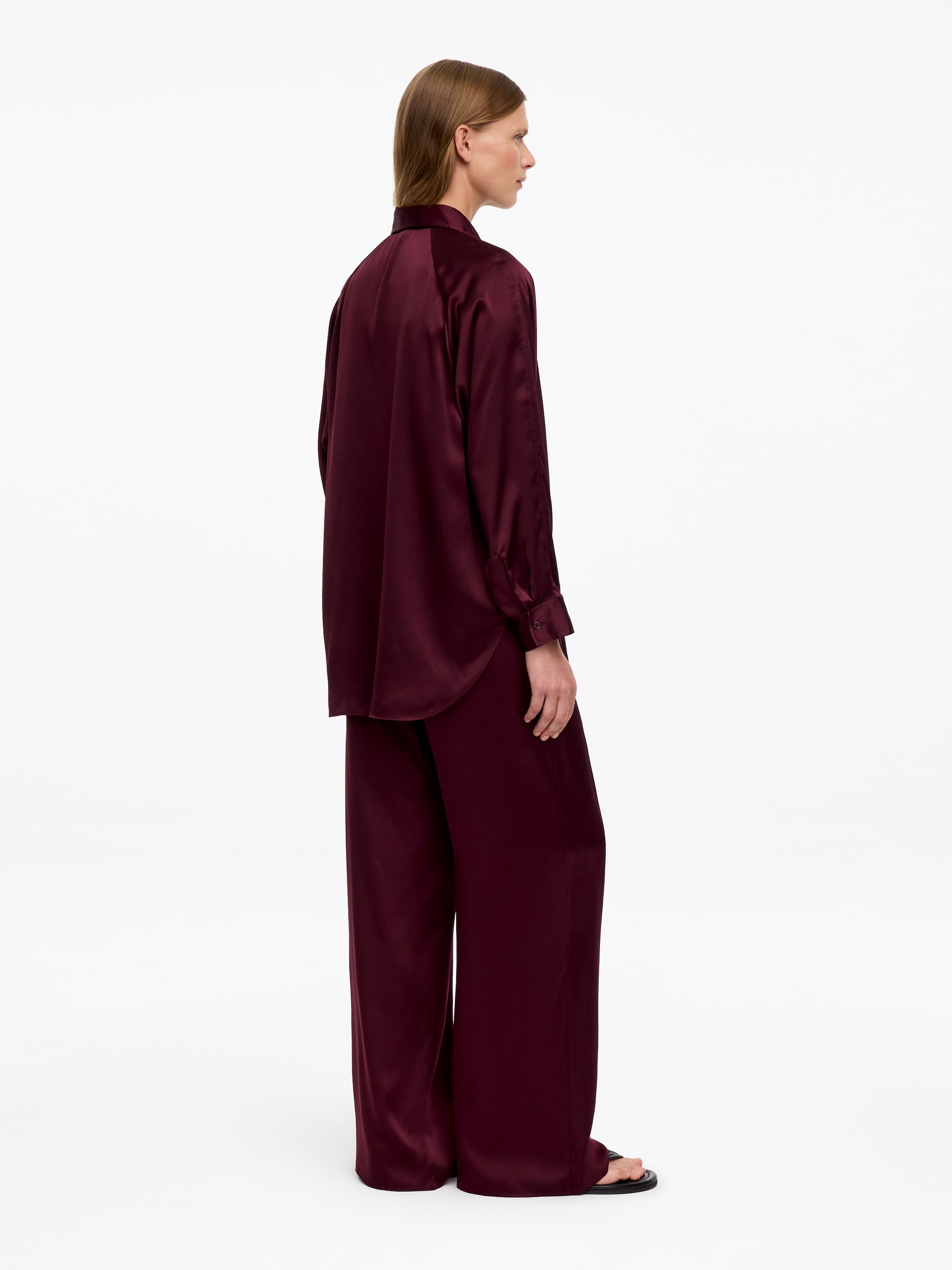 Silk satin shirt - Dark red - Regular fit - women - StillMedia/Lookbook - 4