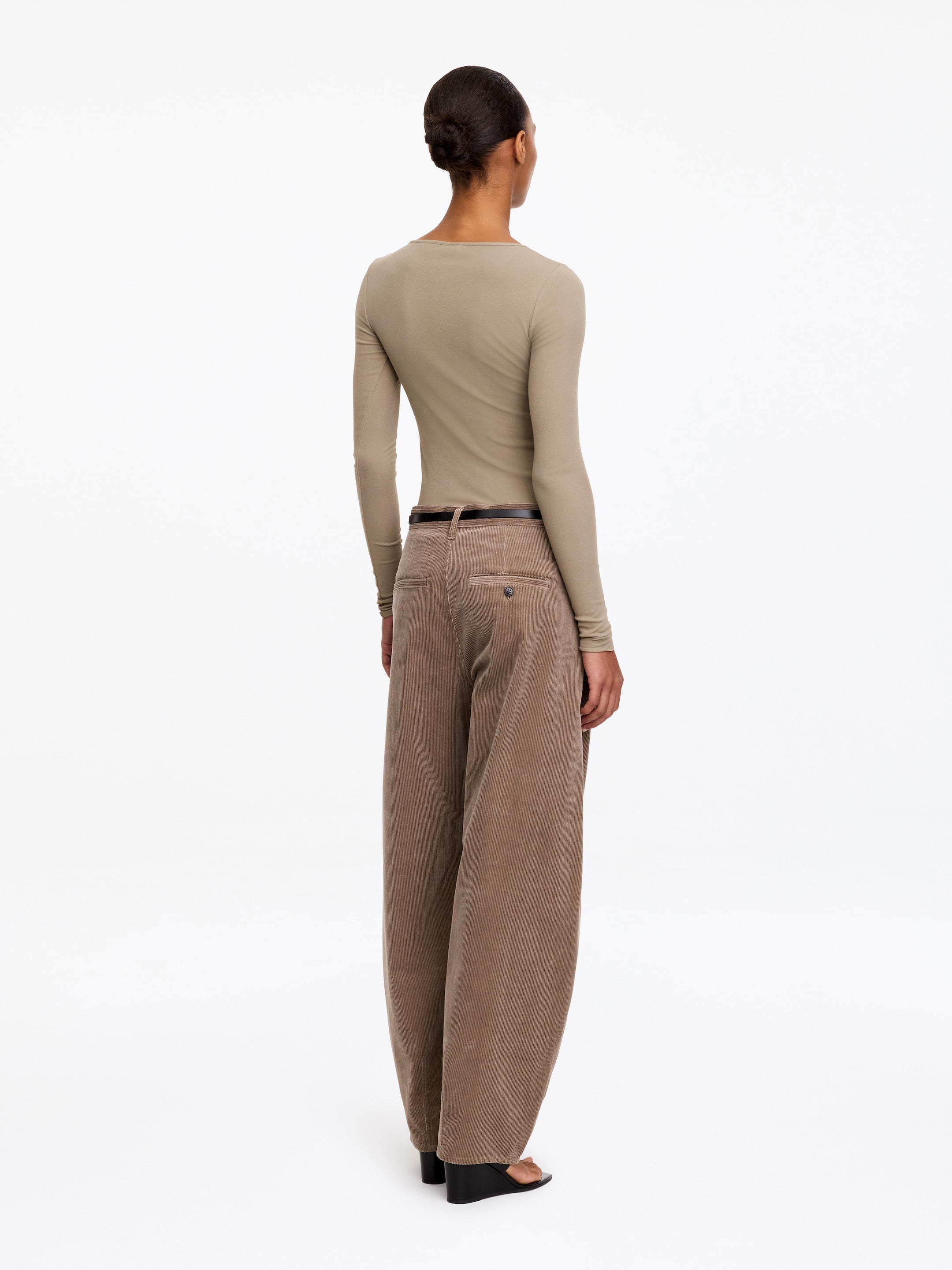 Top de manga larga de canalé transparente - Beige - Corte ajustado - women - StillMedia/Lookbook - 2