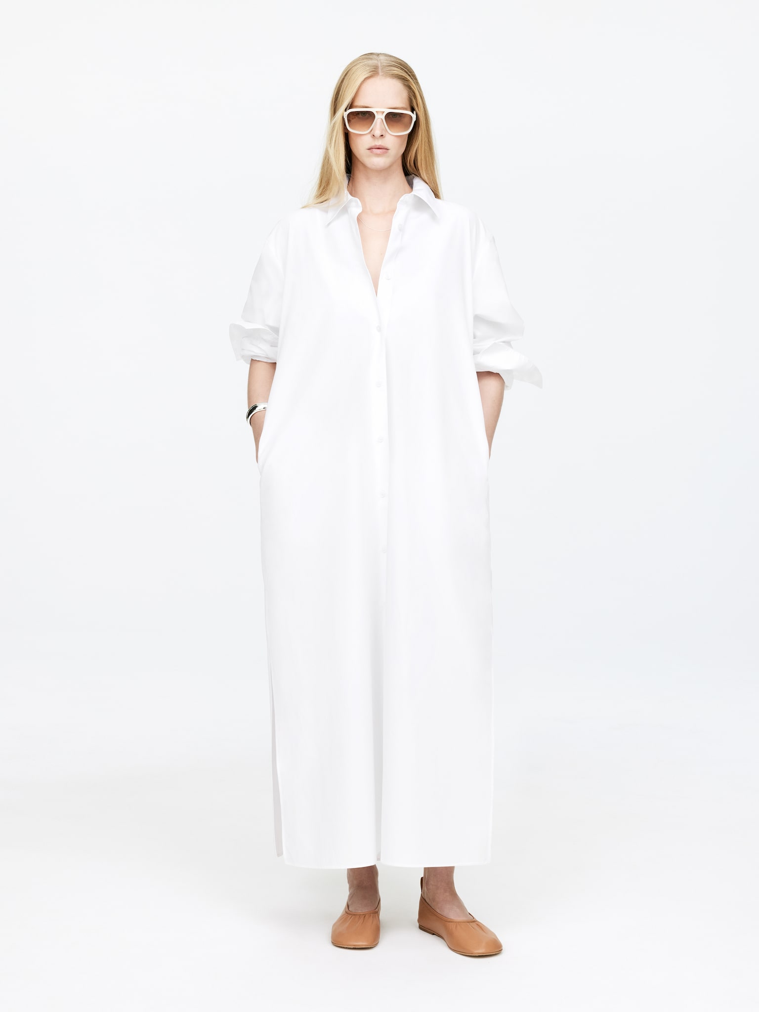 Oversize-Hemdkleid - Weiß/Beige/Dunkelbraun