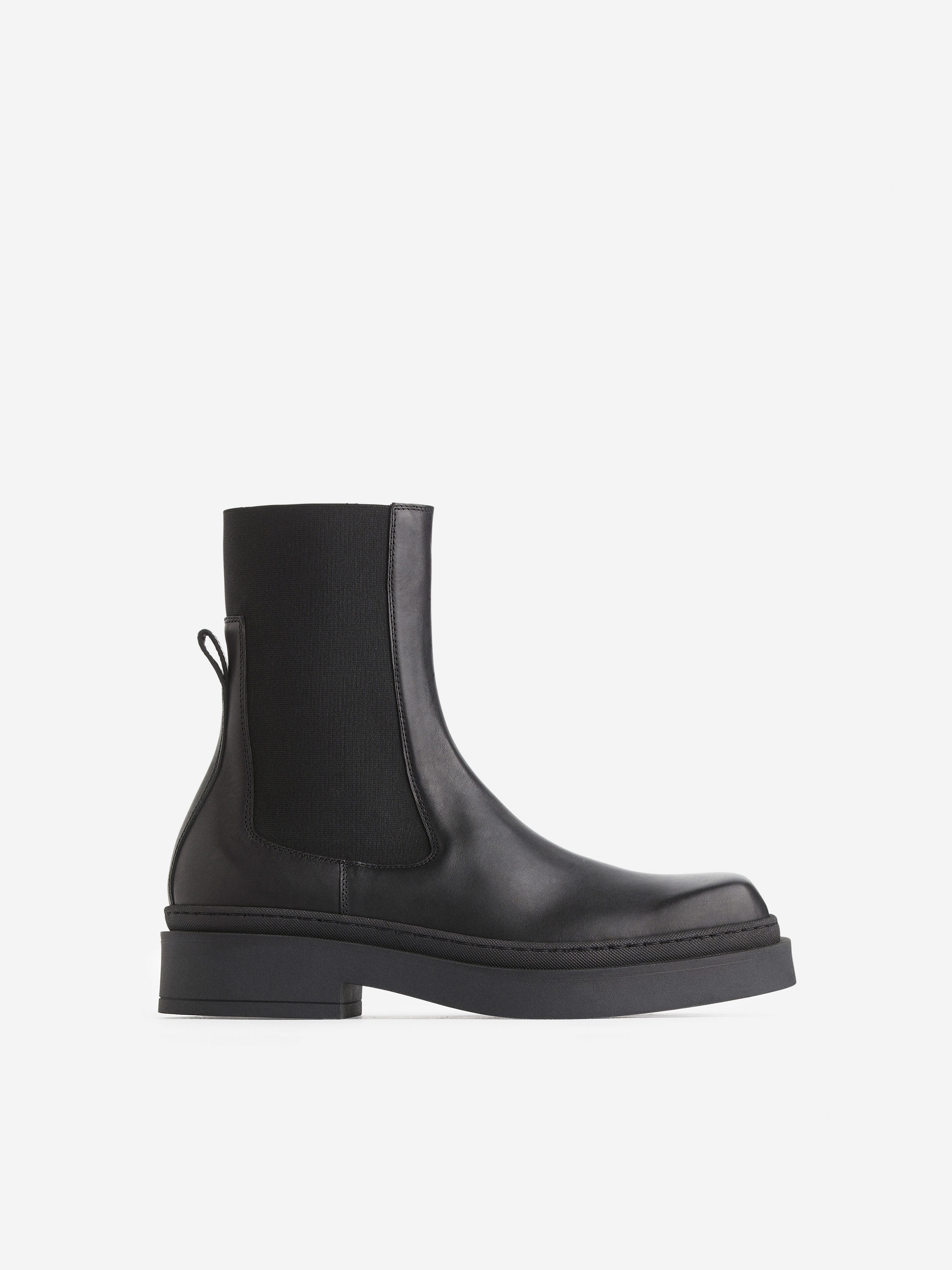 靴 arket Chunky Chelsea Boots Faux Fur Leather Boots - Black - ARKET