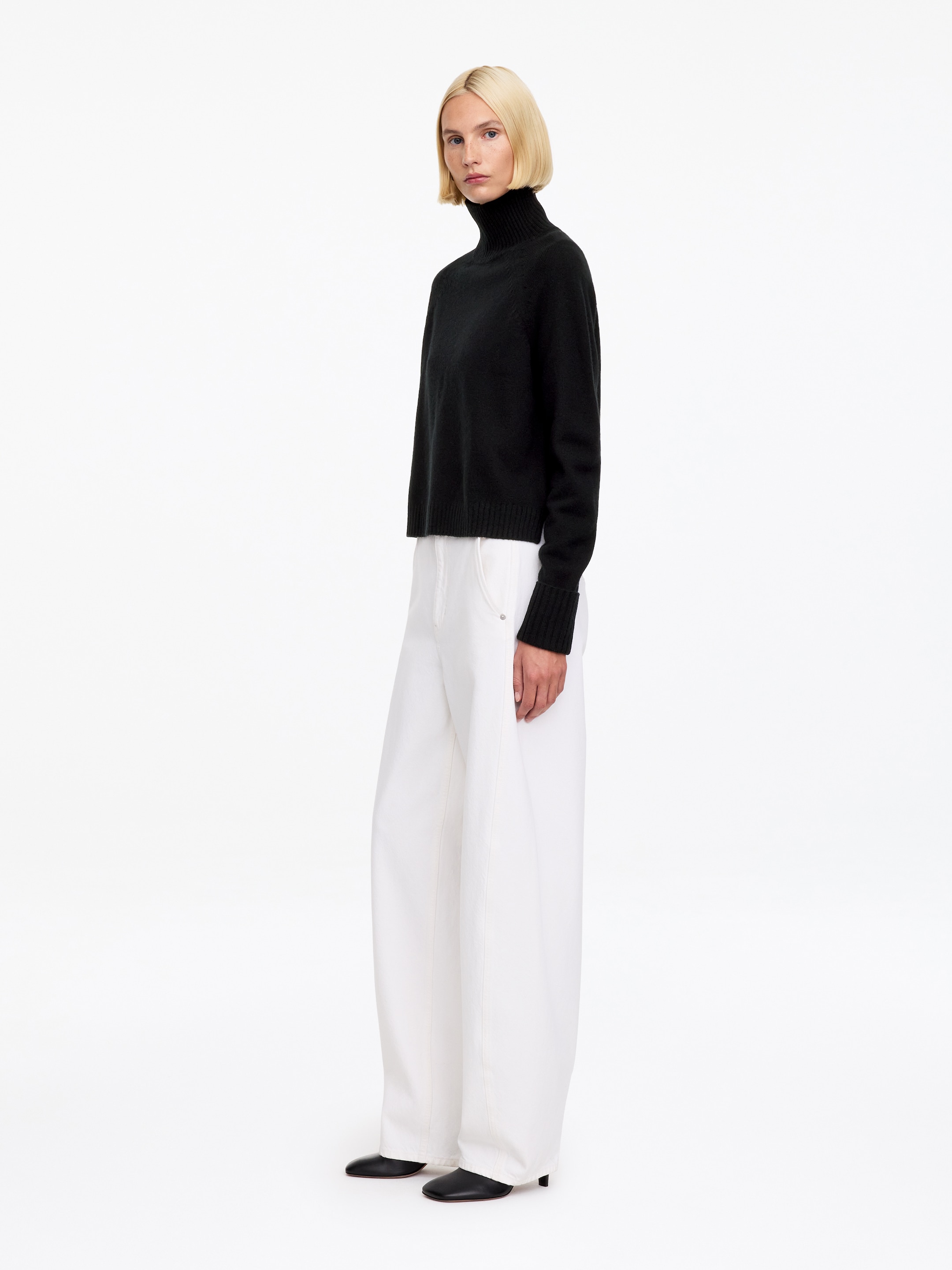 Roll-Neck Wool Jumper - Black - Regular fit - women - StillMedia/Lookbook - 9