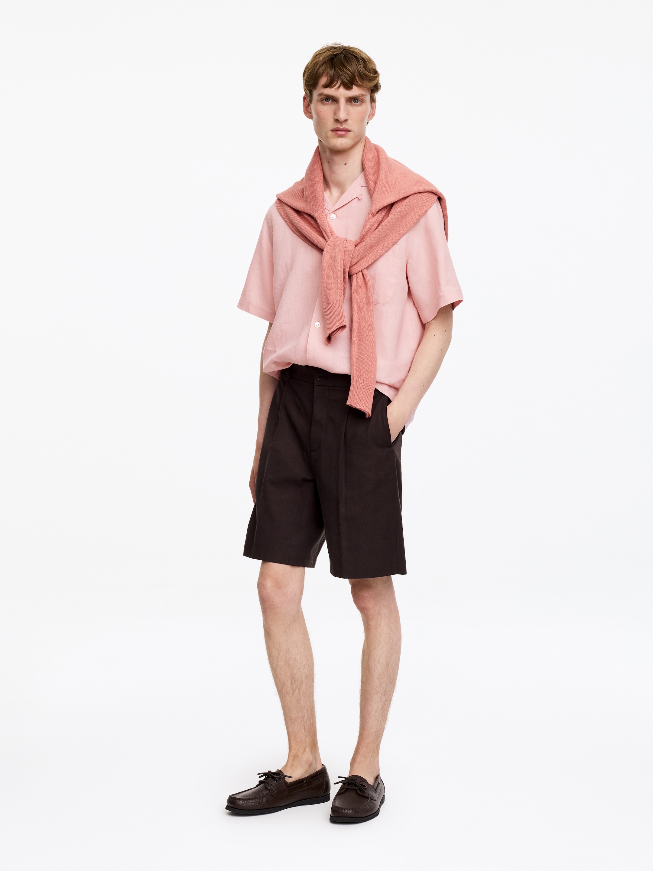 Relaxed Linen Resort Shirt - Light Pink - Relaxed fit - Men - StillMedia/Lookbook - 4