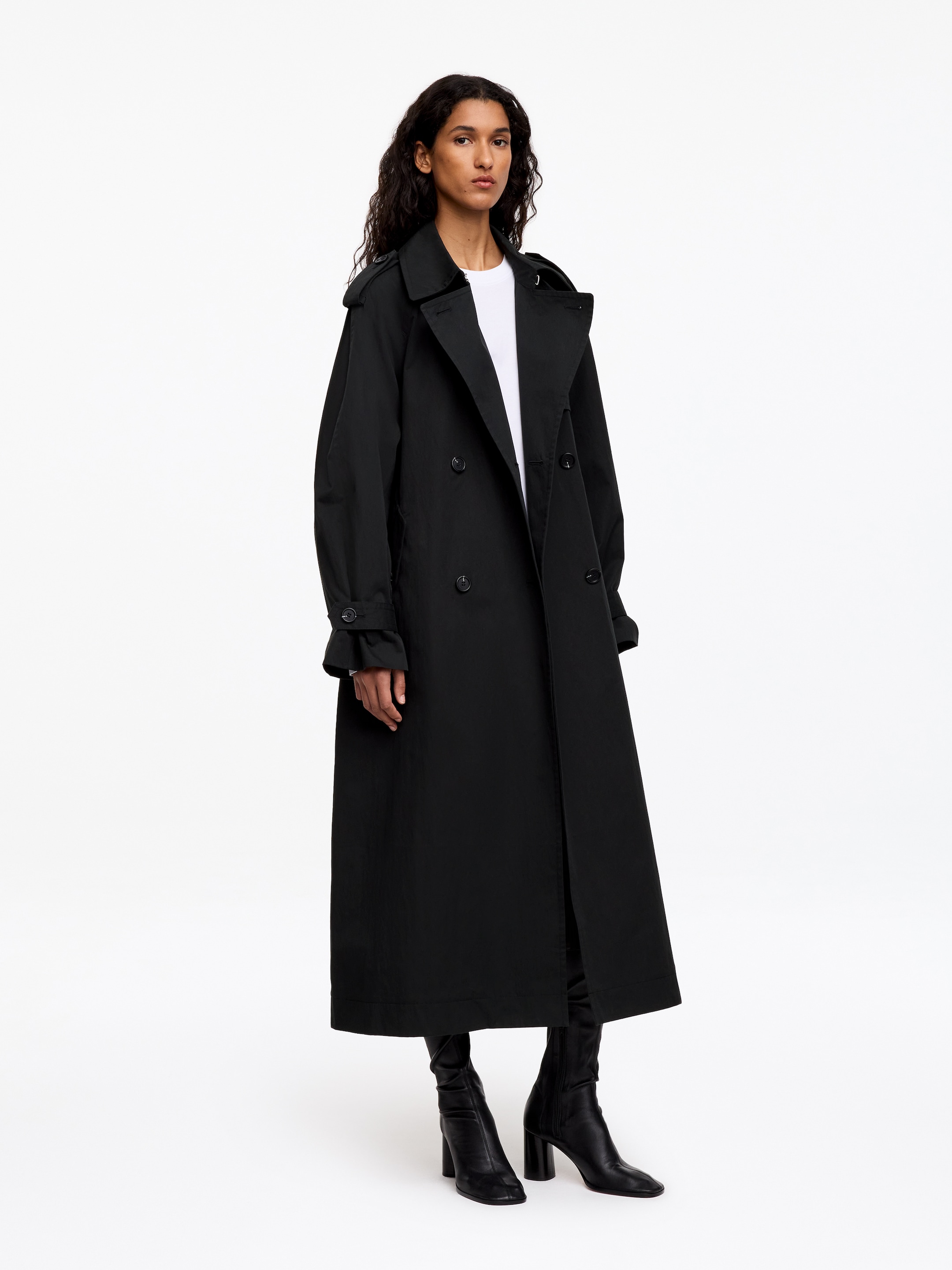 Oversize-Trenchcoat - Schwarz - Oversize - women - StillMedia/Lookbook - 12