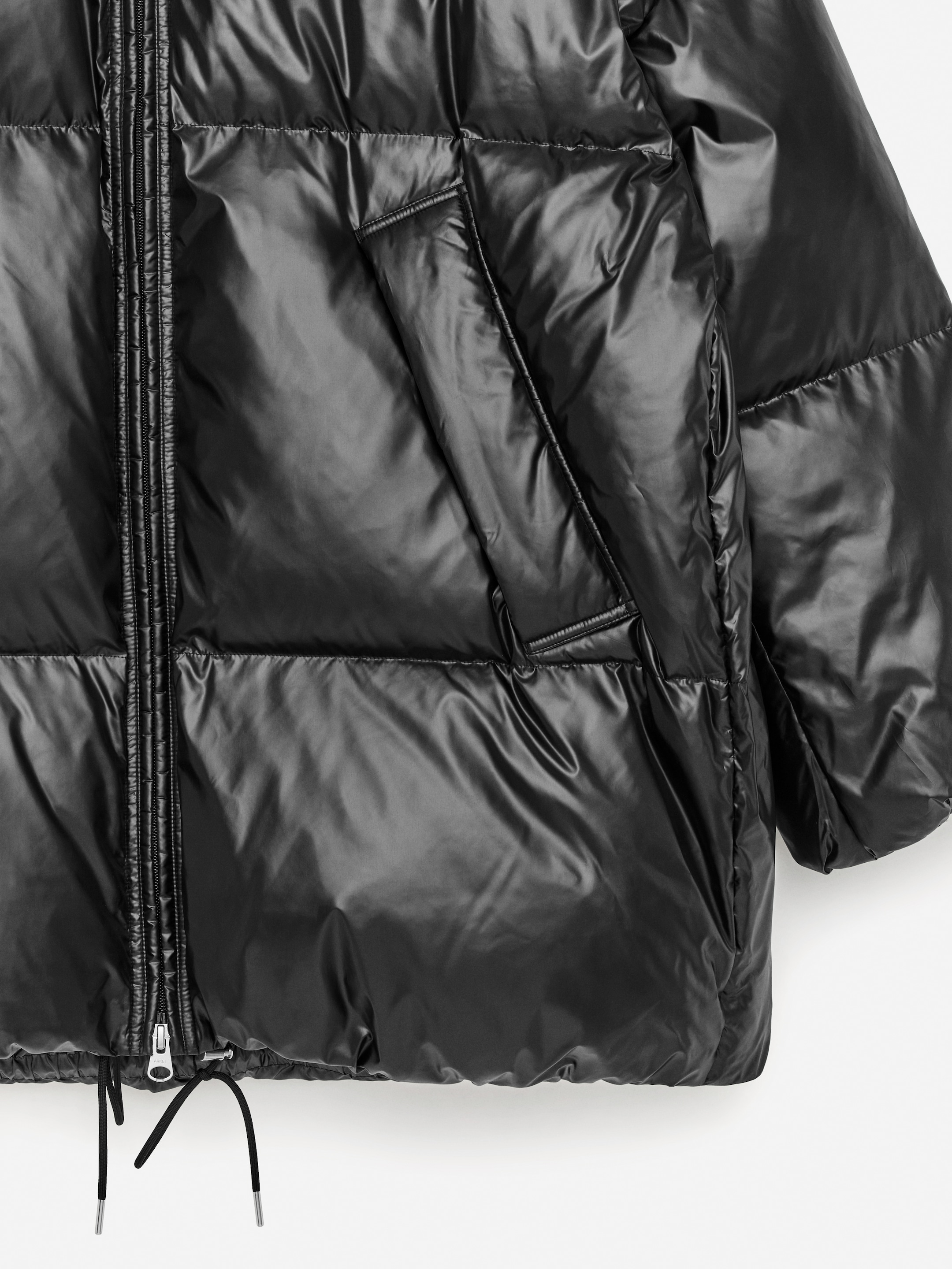 Upcycled Down Puffer Jacket - Black - Oversized - Women - StillMedia/DescriptiveDetail - 1