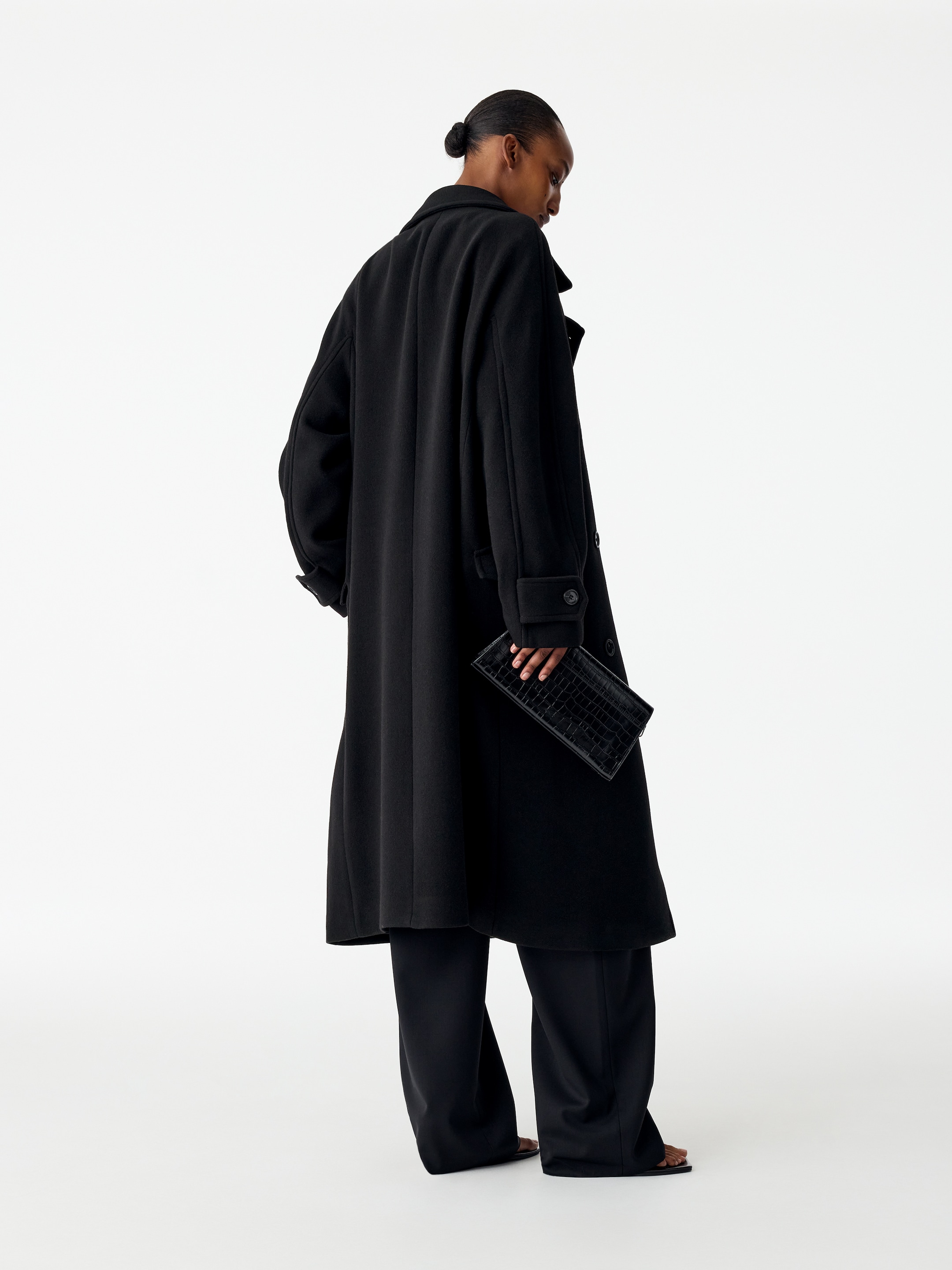 Wool-Blend Double-Breasted Coat - Black - Regular fit - women - StillMedia/Lookbook - 3