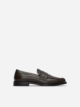 Loafers i läder