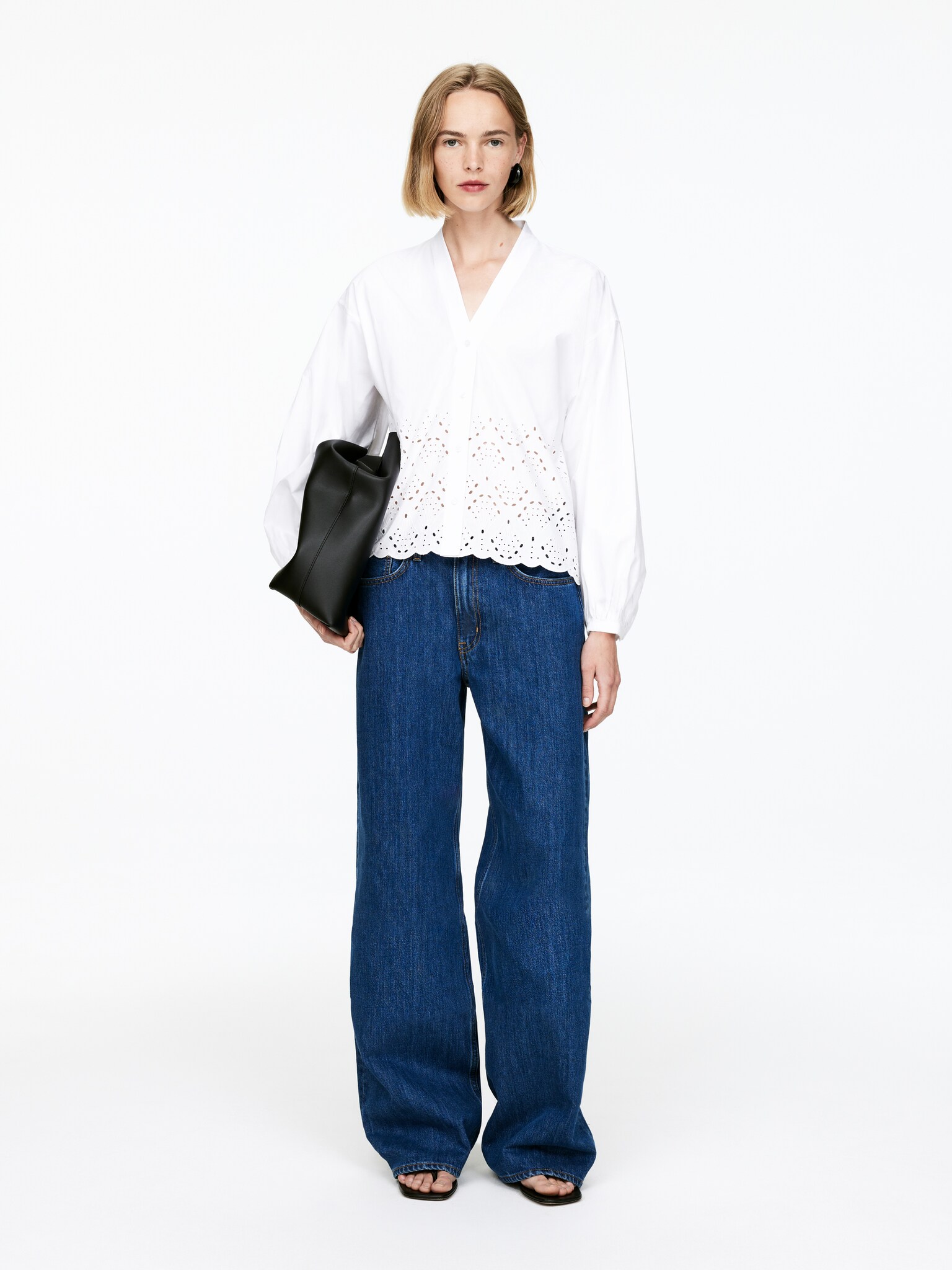 Blouse en broderie anglaise - Blanc/Bleu foncé - 7