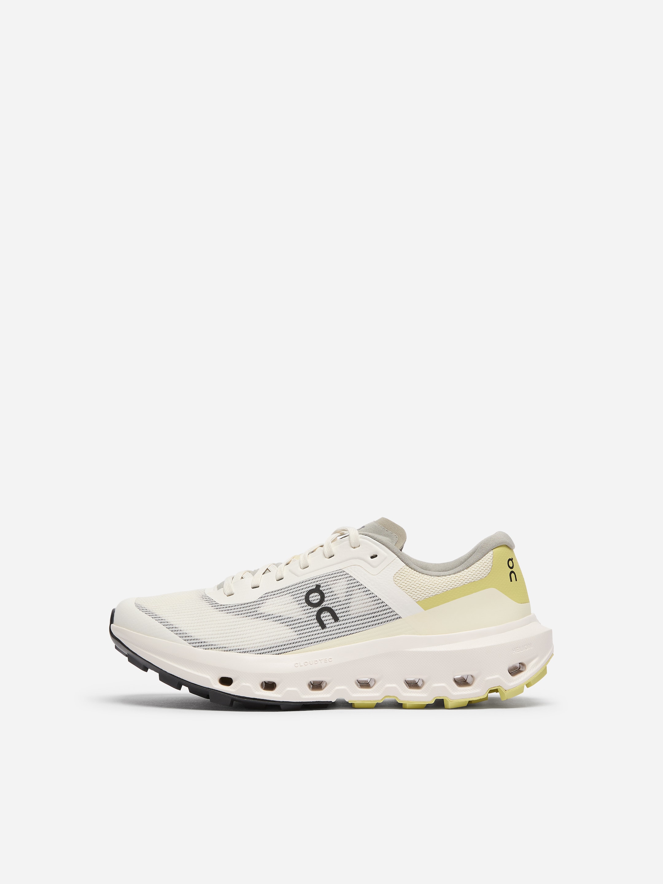 On Cloudvista 3 trainers - Off-white - women - StillMedia/DescriptiveStillLife - 1
