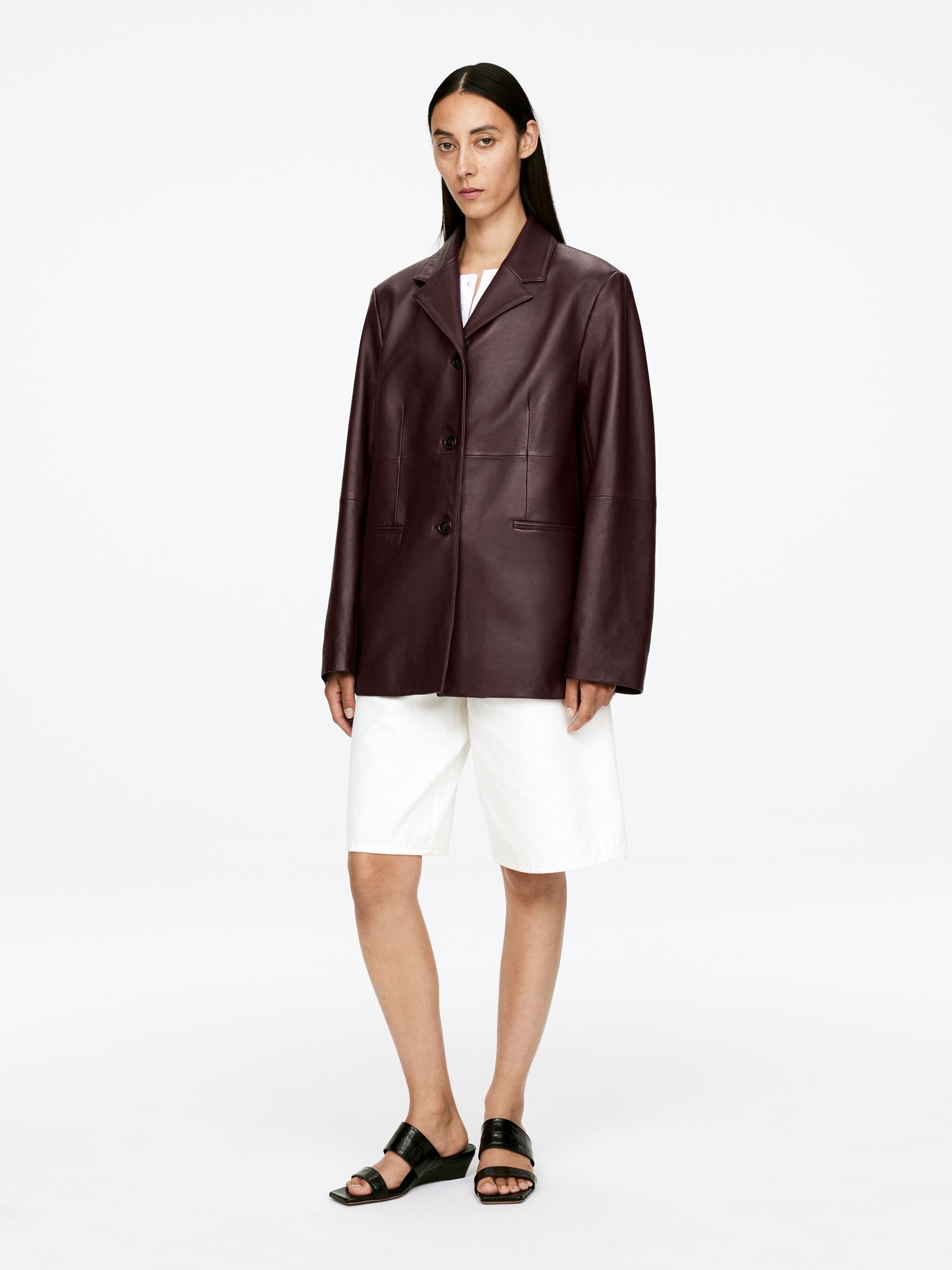 Single-Breasted Leather Jacket - Dark Red - Relaxed fit - Women - StillMedia/Lookbook - 7