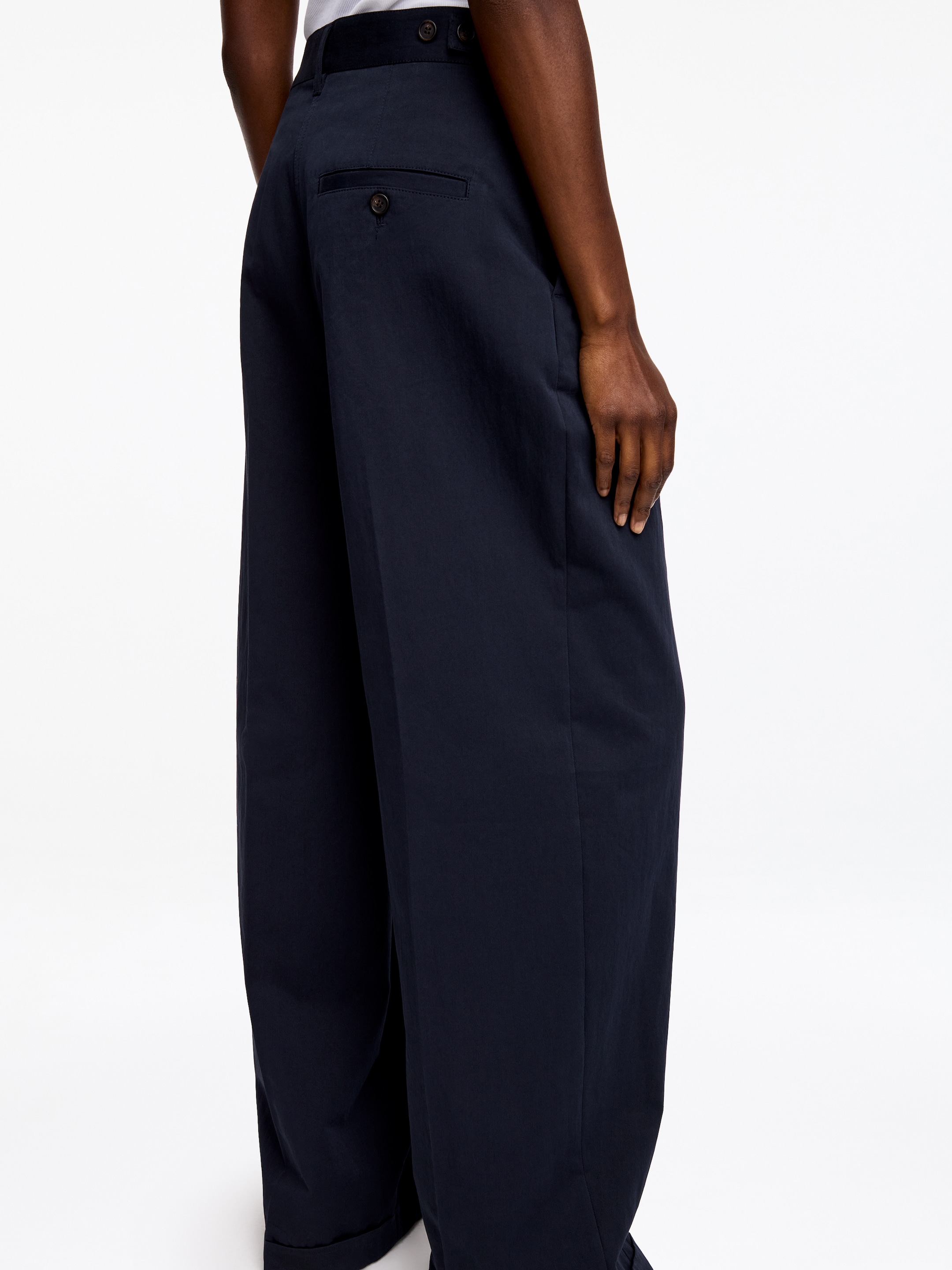 Pantalones chino holgados - Azul oscuro - Corte relajado - women - StillMedia/Lookbook - 2