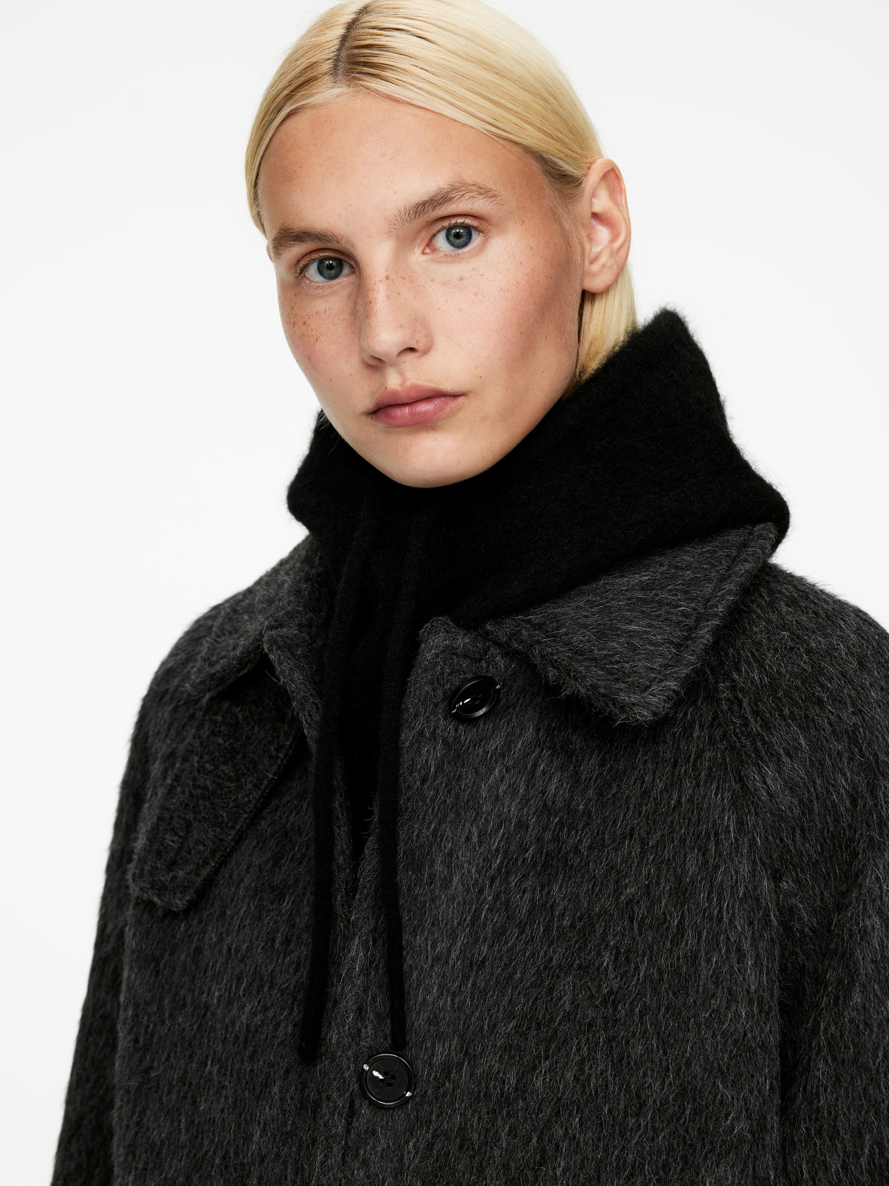 Alpaca-Wool Blend Hood-#272628-13250