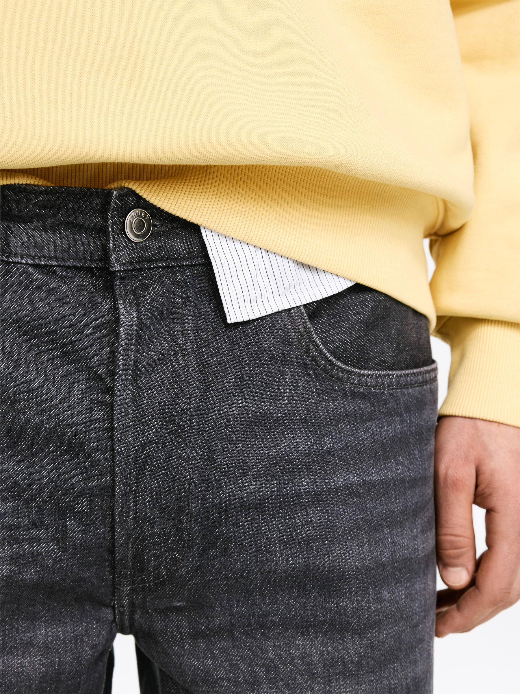 OCEAN Loose Straight Jeans - Grey - Loose fit - Men - StillMedia/Lookbook - 4