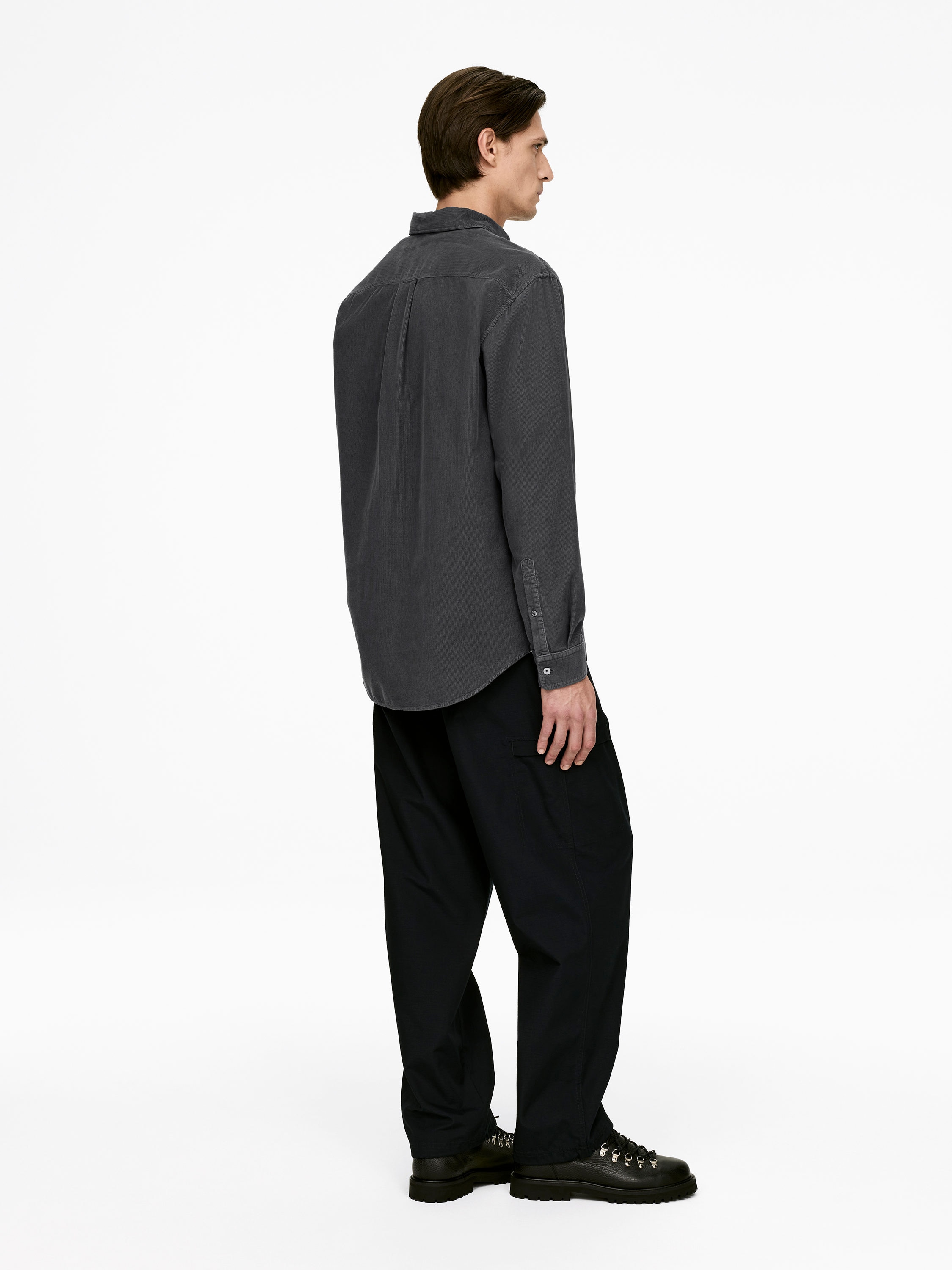 Relaxed Corduroy Shirt - Dark Grey - Relaxed fit - Men - StillMedia/Lookbook - 5